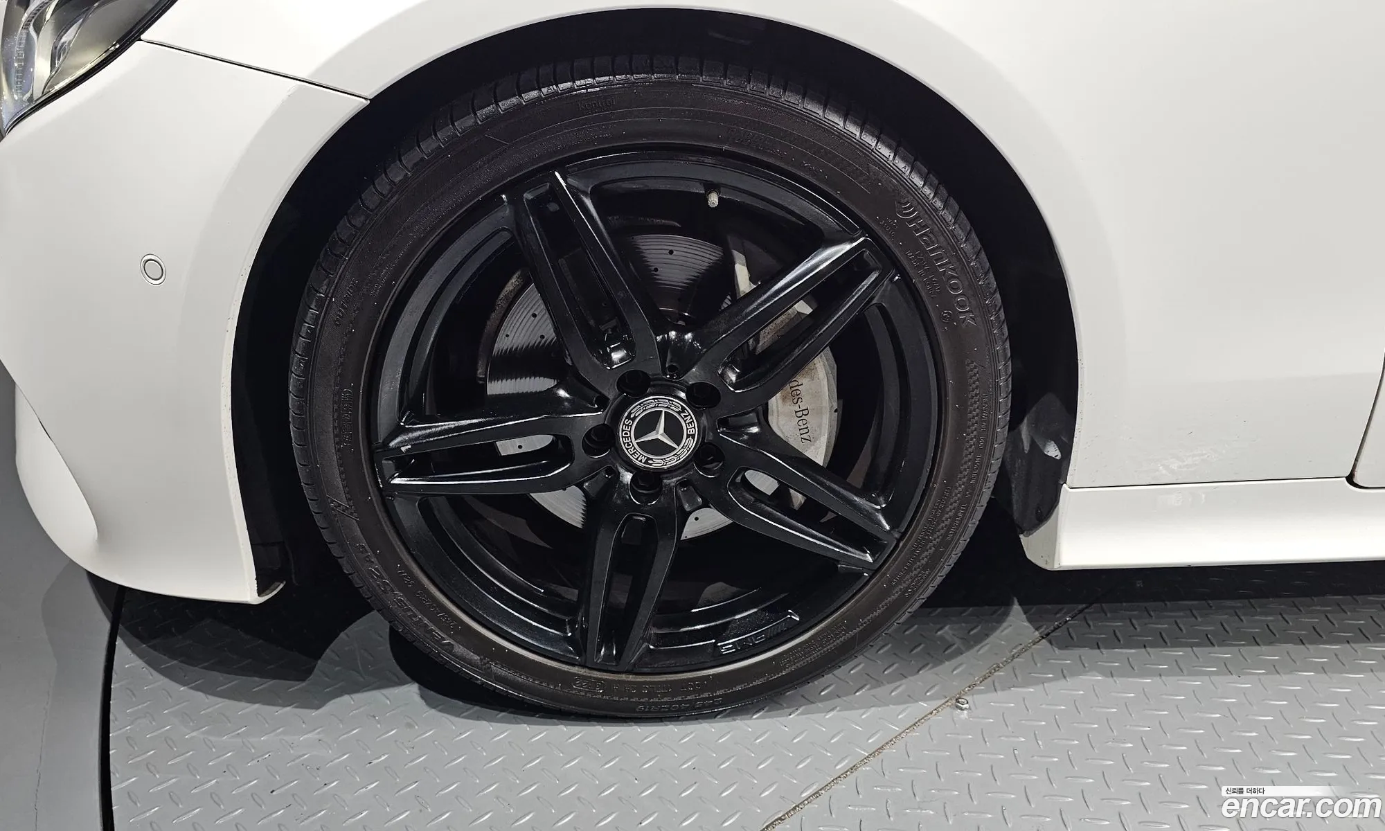 Mercedes-Benz E-Class W213 2019 WDD1K1EB6KF100706 — 16
