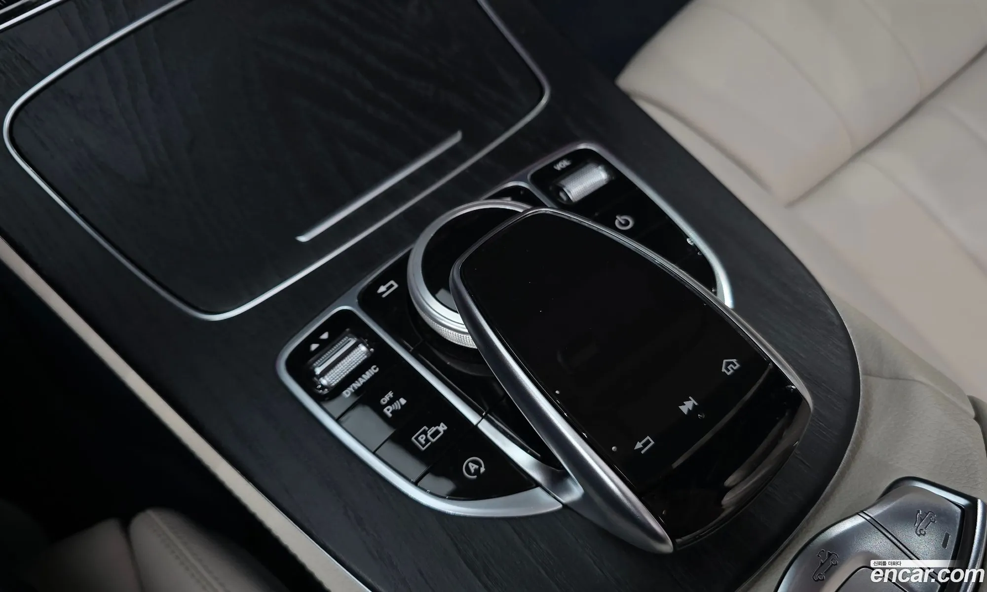 Mercedes-Benz E-Class W213 2019 WDD1K1EB6KF100706 — 11