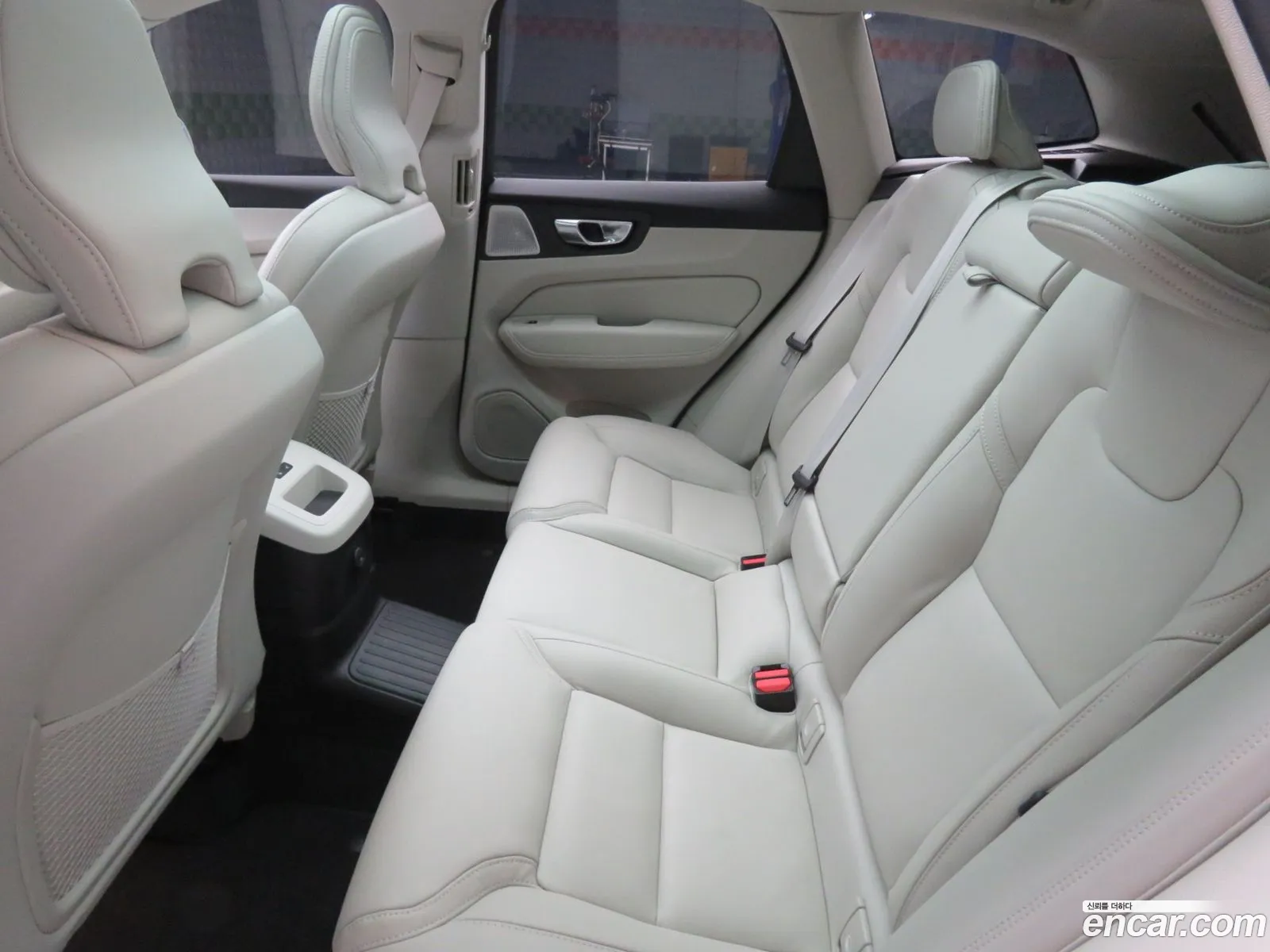 Volvo XC60 2025 — 6