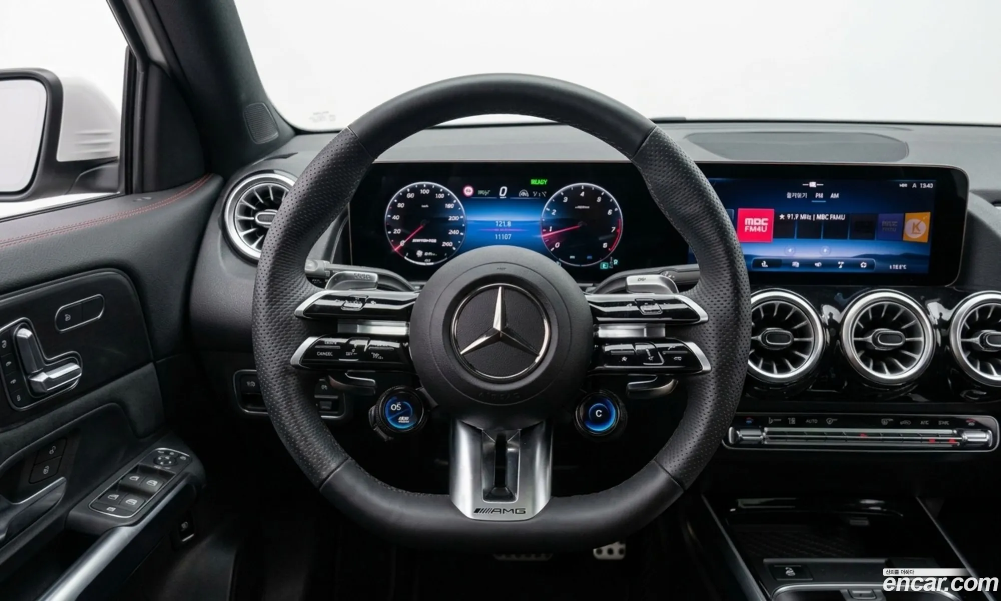 Mercedes-Benz GLB-Class X247 2025 — 4