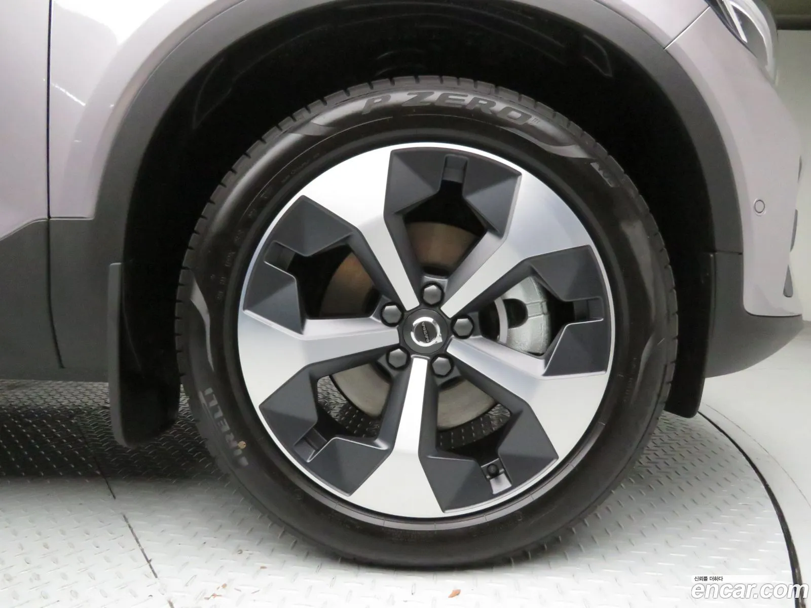 Volvo XC40 2026 — 16