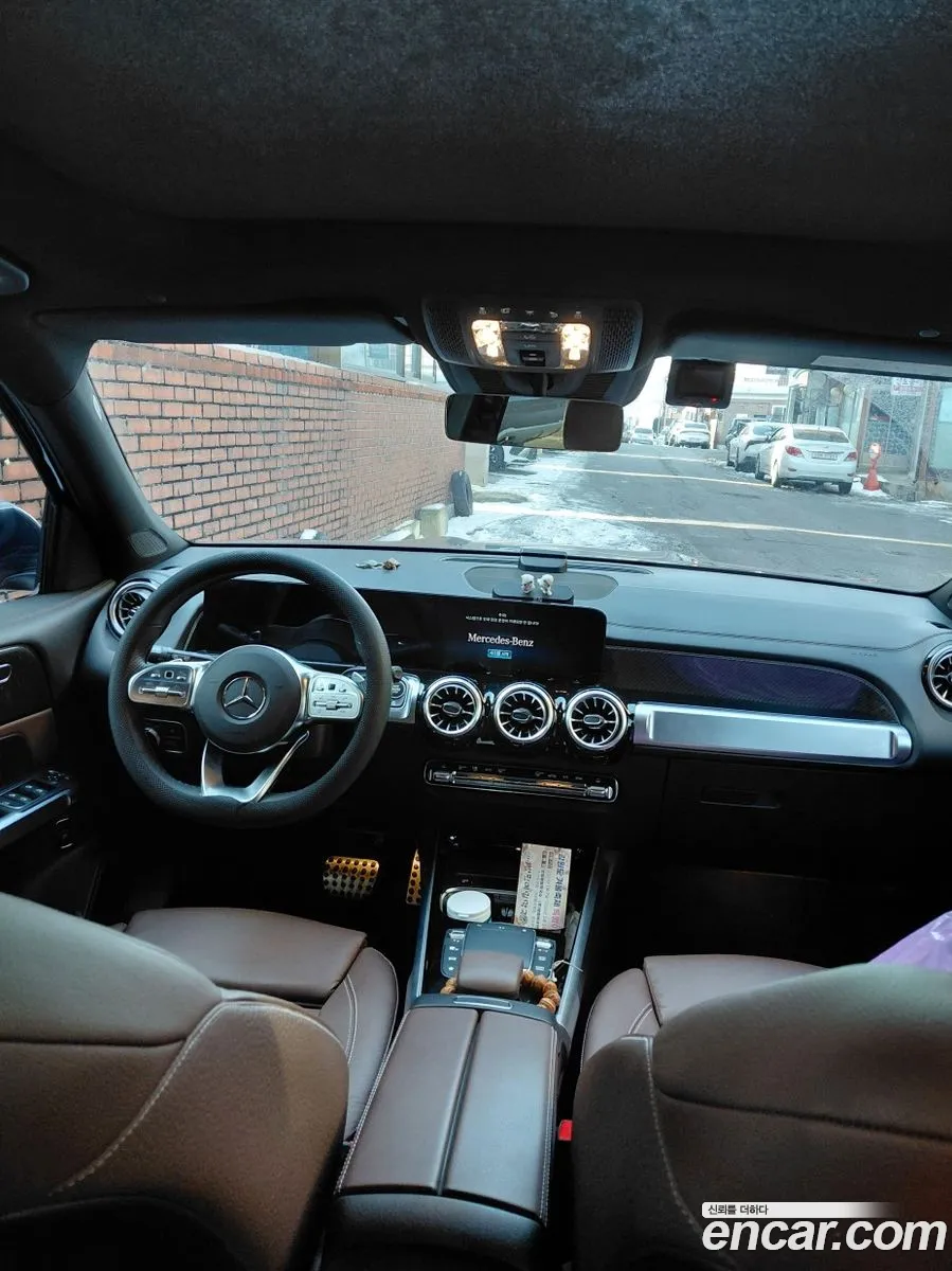 Mercedes-Benz GLB-Class X247 2023 — 2
