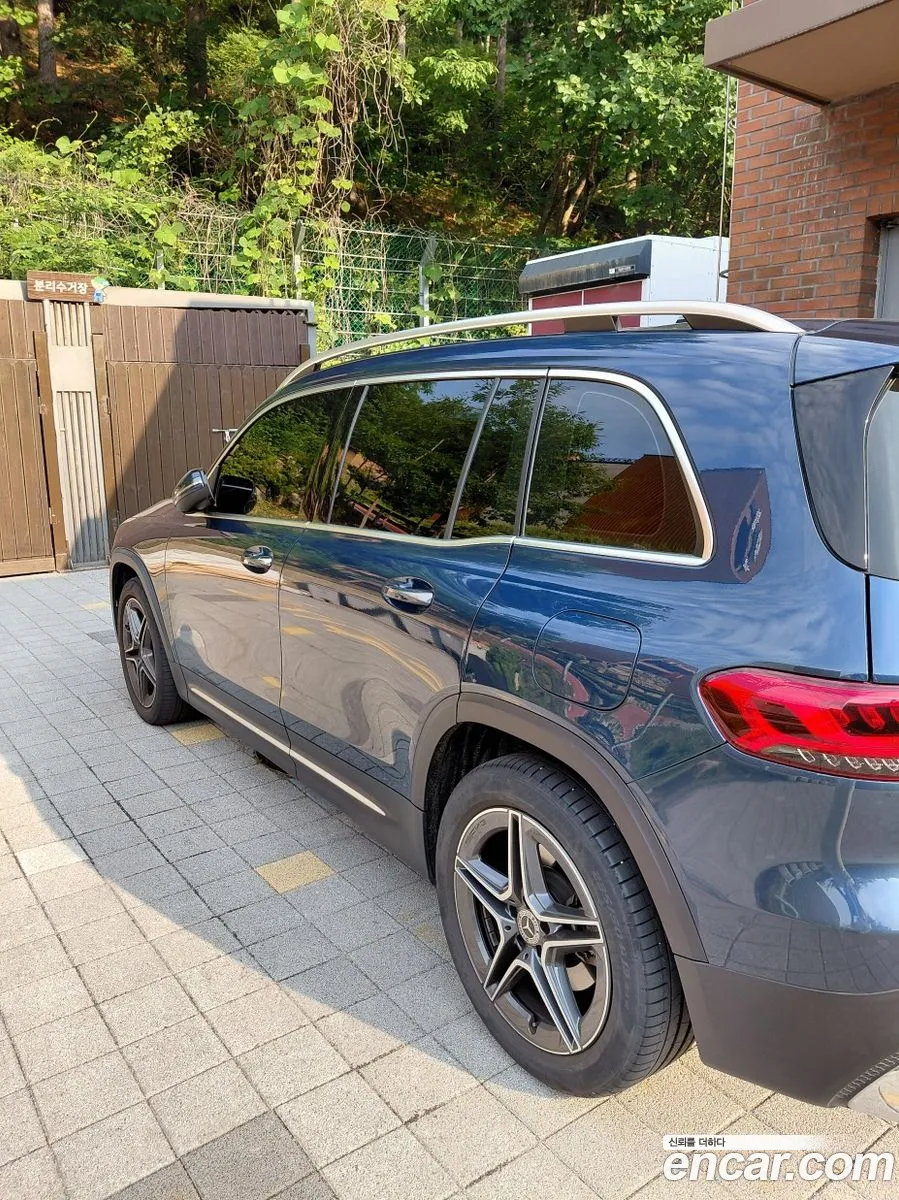 Mercedes-Benz GLB-Class X247 2023 — 8