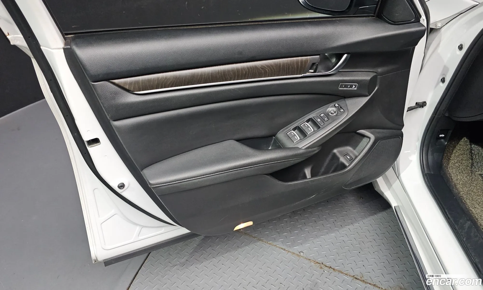 Honda Accord 10th Gen 2019 — 30