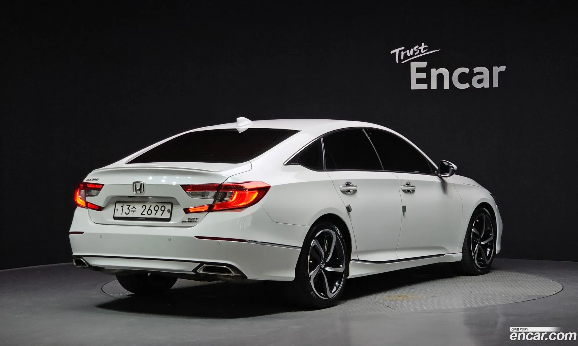 Honda Accord 10th Gen 2019 — 17