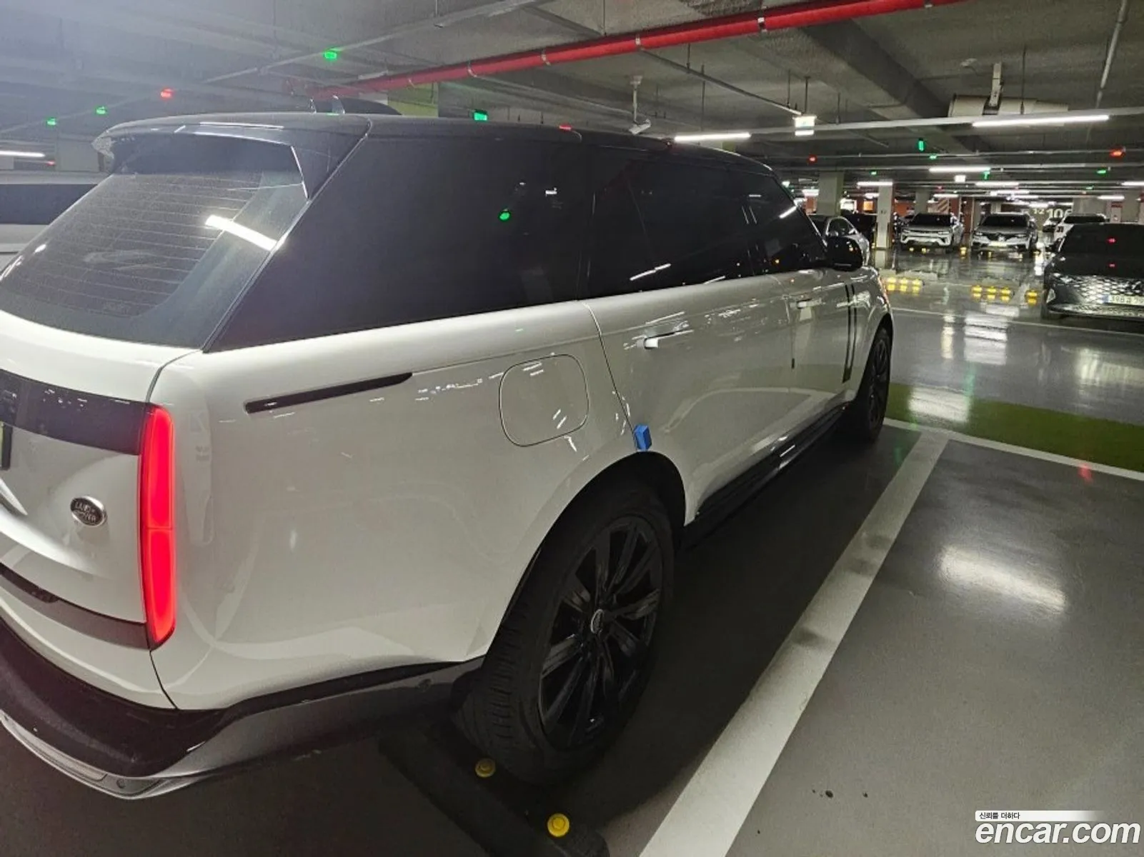 Land Rover Range Rover 2023 — 2