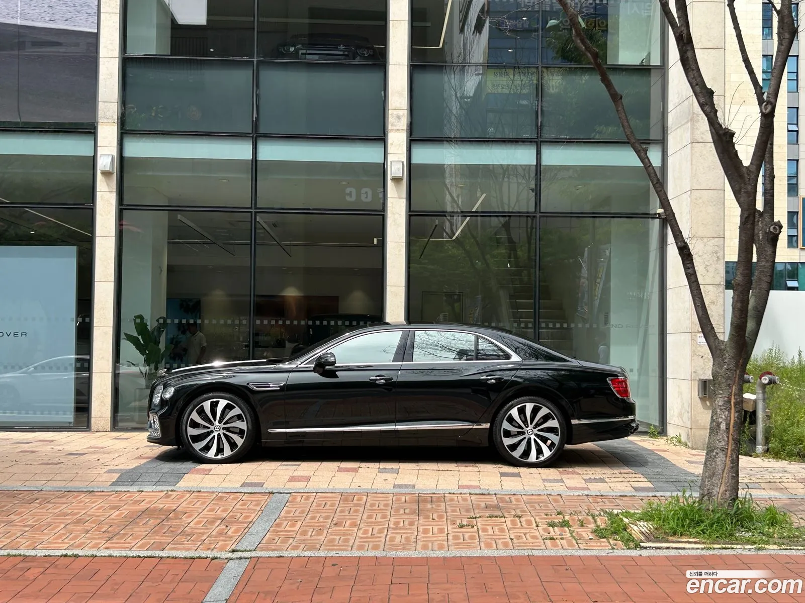 Bentley Flying Spur 2021 — 3