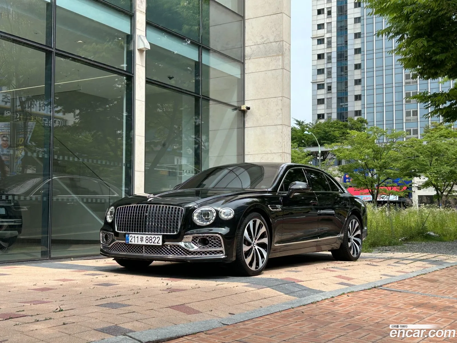 Bentley Flying Spur 2021 — 16
