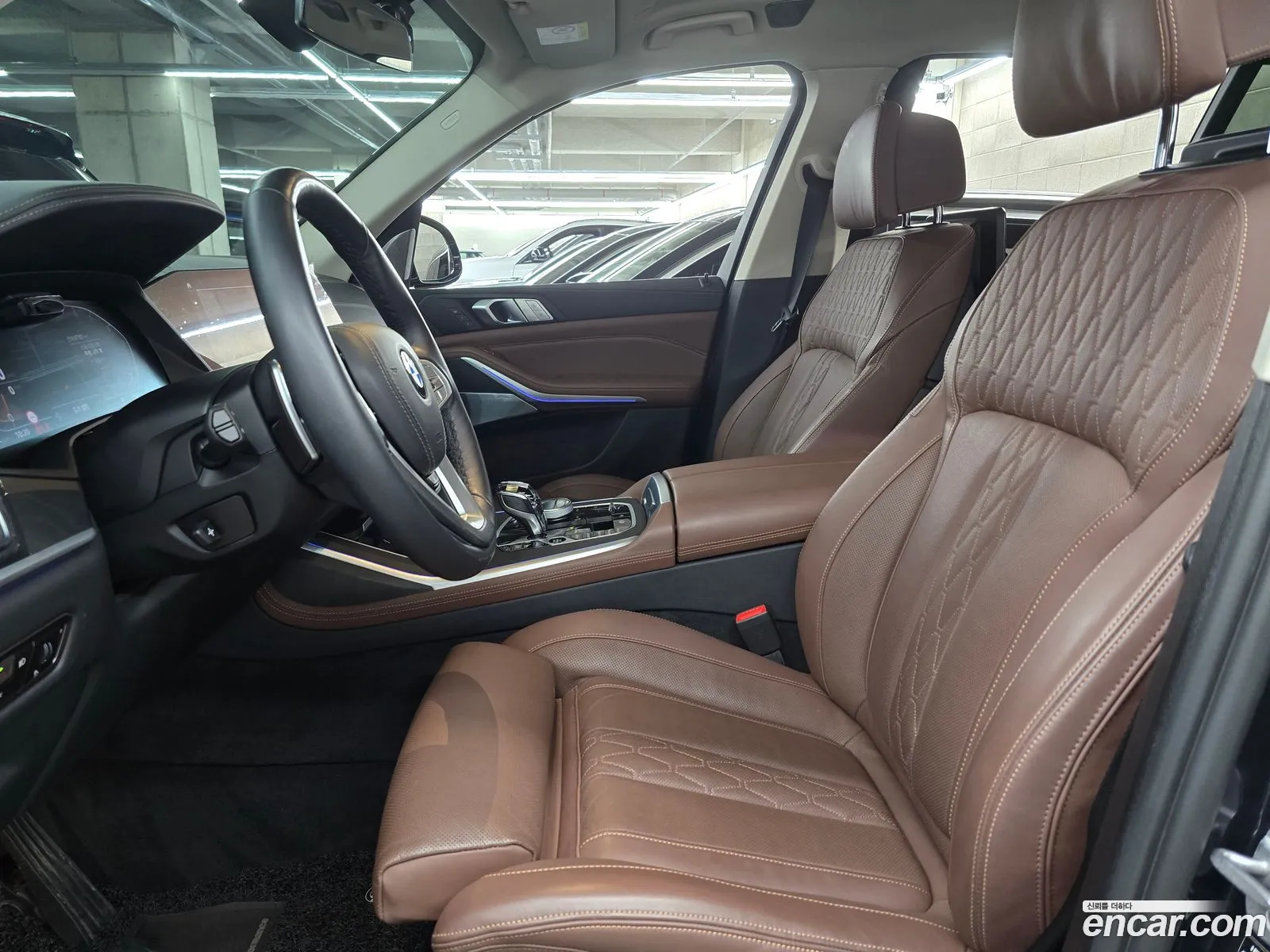 BMW X7 2022 — 7