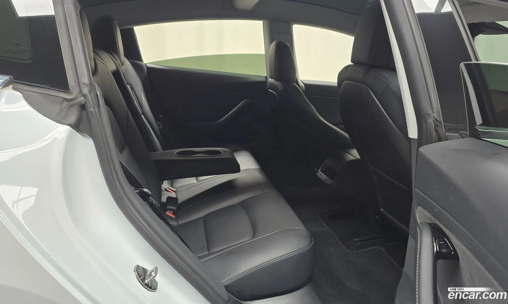 Tesla Model 3 2020 — 8