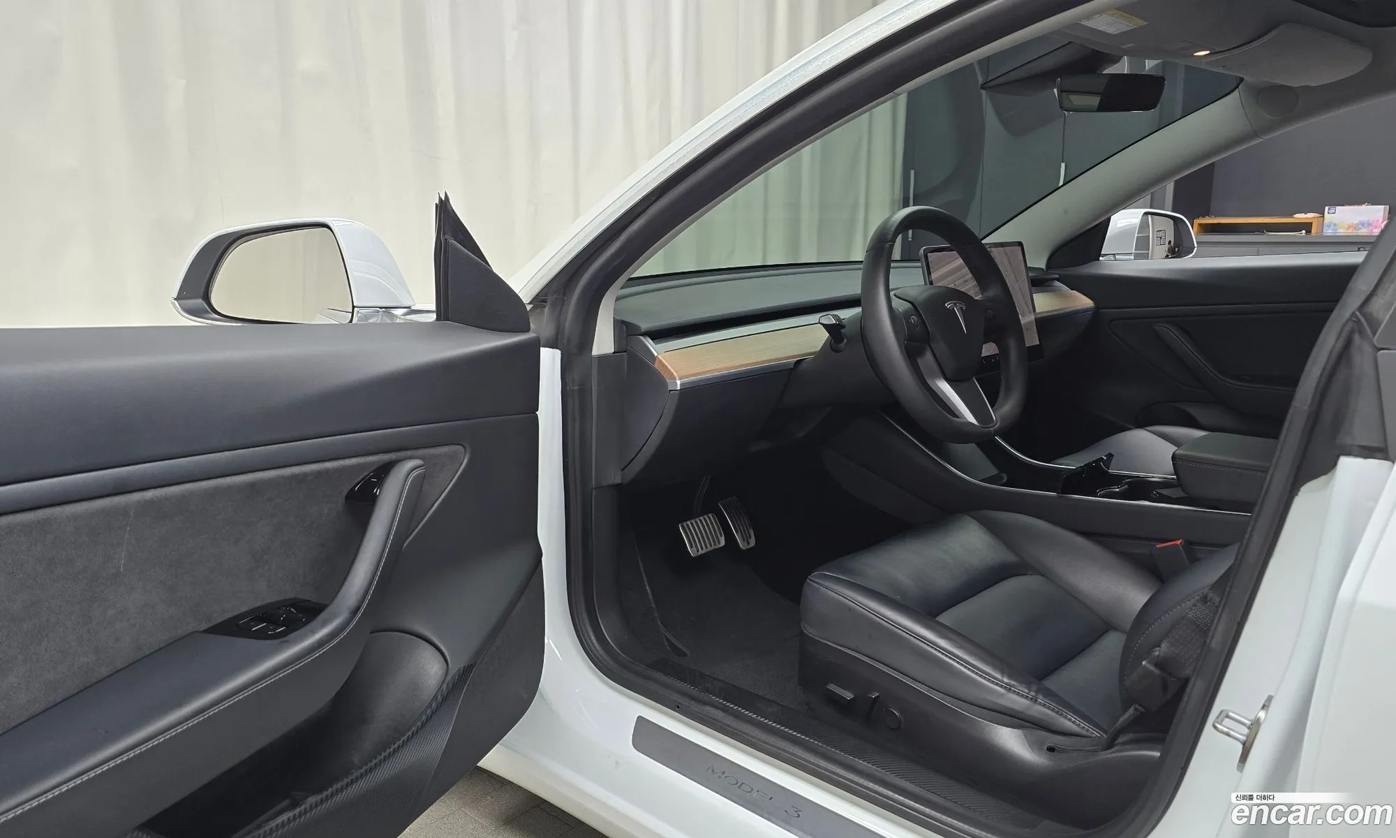 Tesla Model 3 2020 — 3