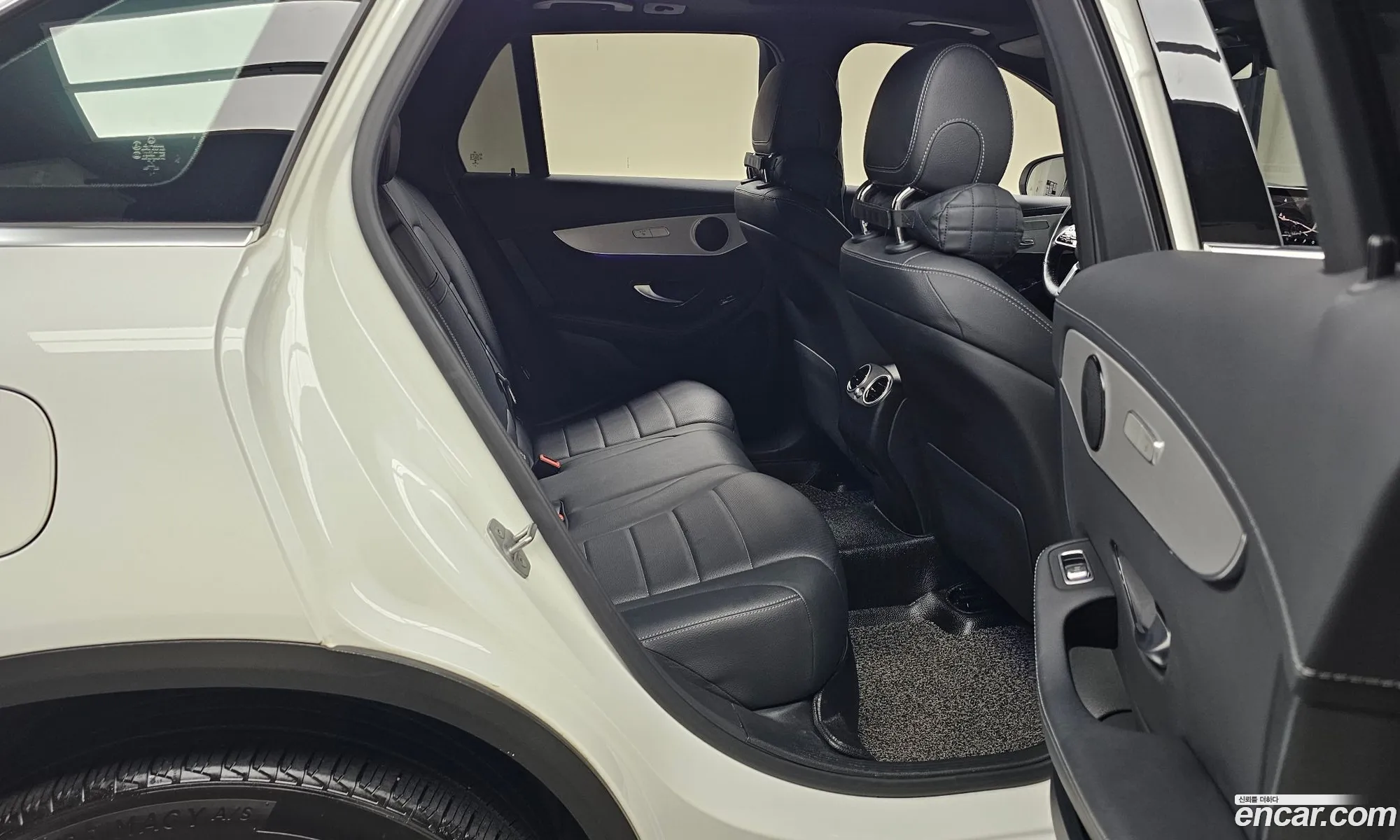 Mercedes-Benz GLC-Class X253 2021 — 28