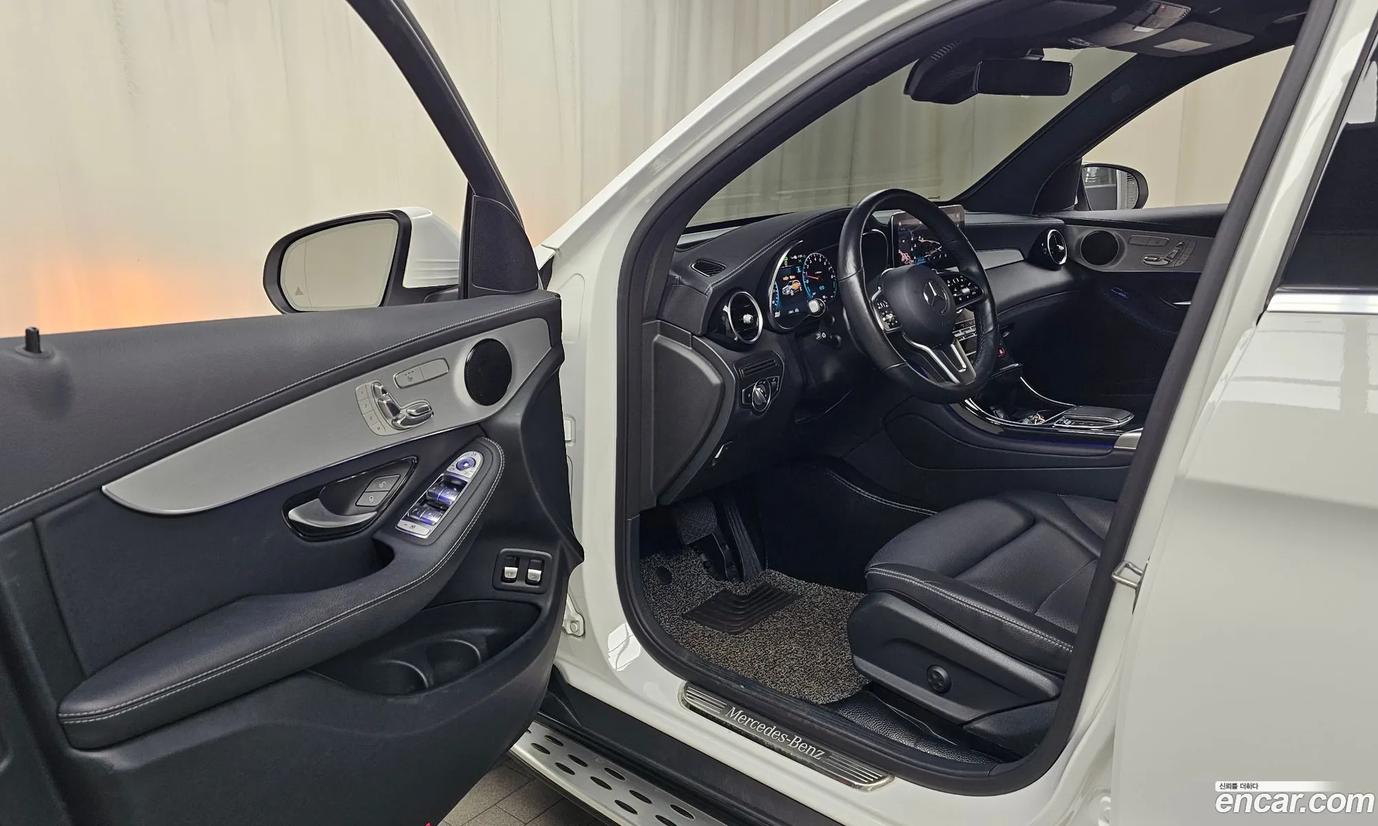 Mercedes-Benz GLC-Class X253 2021 — 22