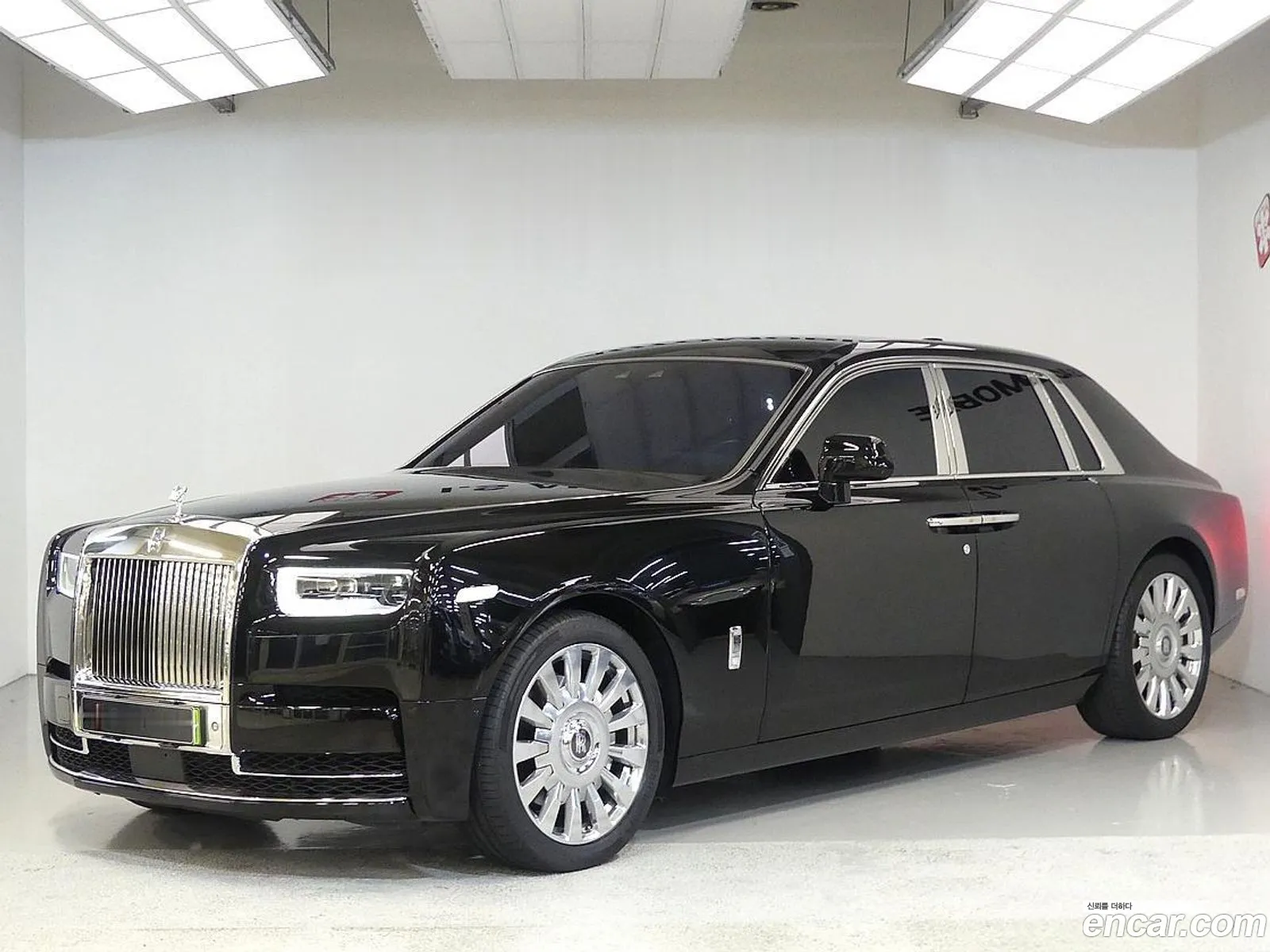 Rolls-Royce Phantom 2020 — 17