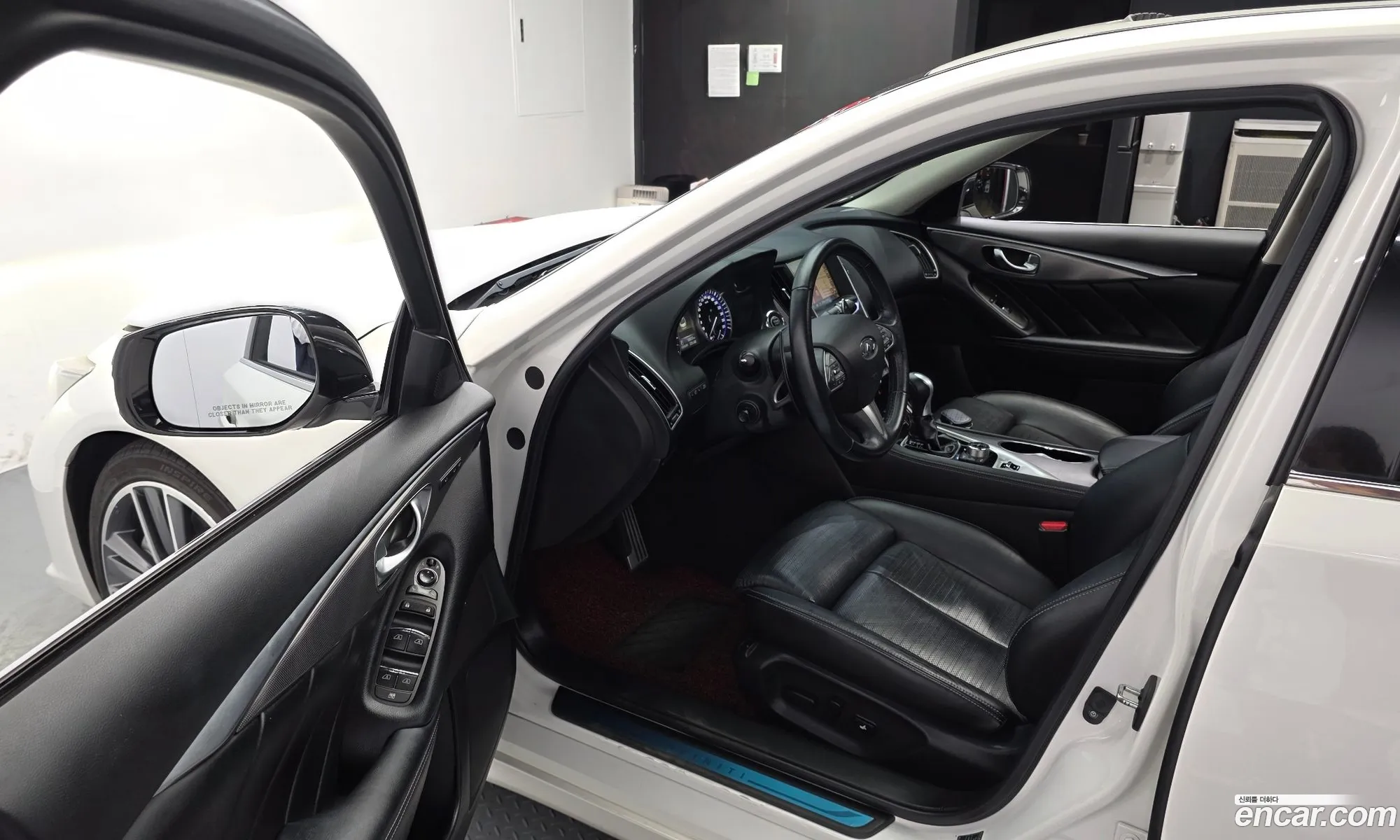 Infiniti Q50