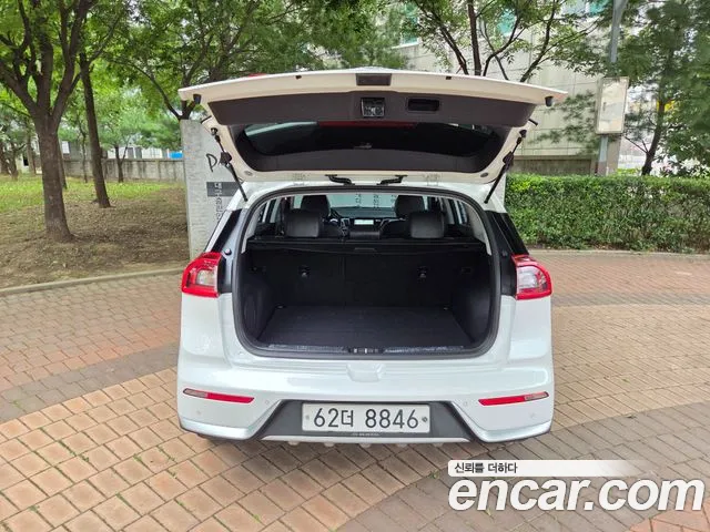 Kia Niro 2017 — 4