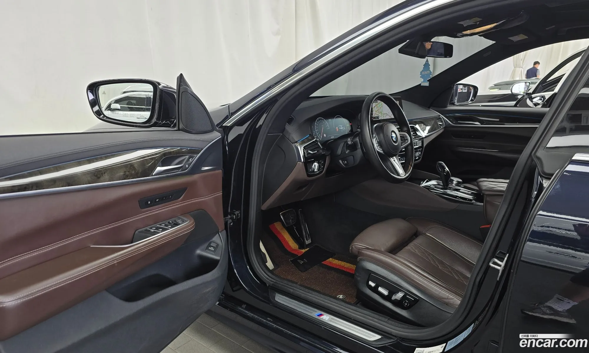BMW 6 Series GT 2019 WBAJW810 — 12