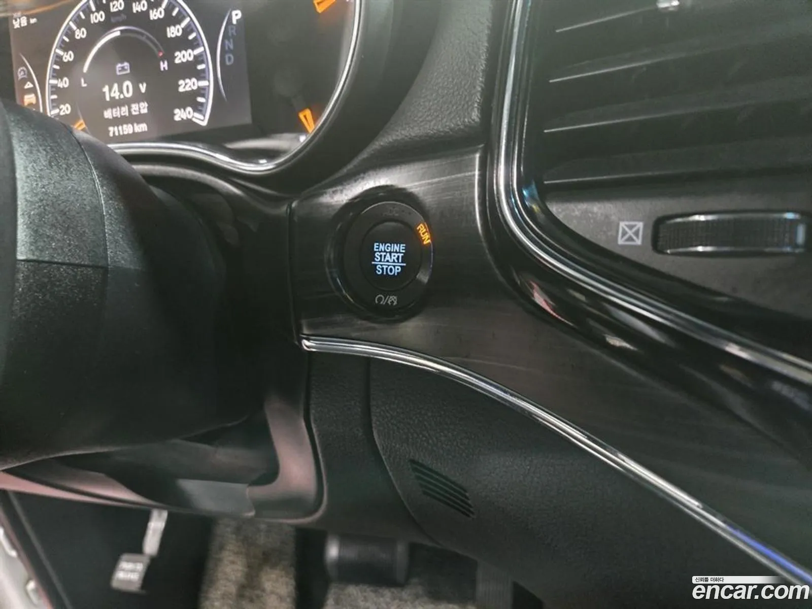 Jeep Grand Cherokee 2019 — 19