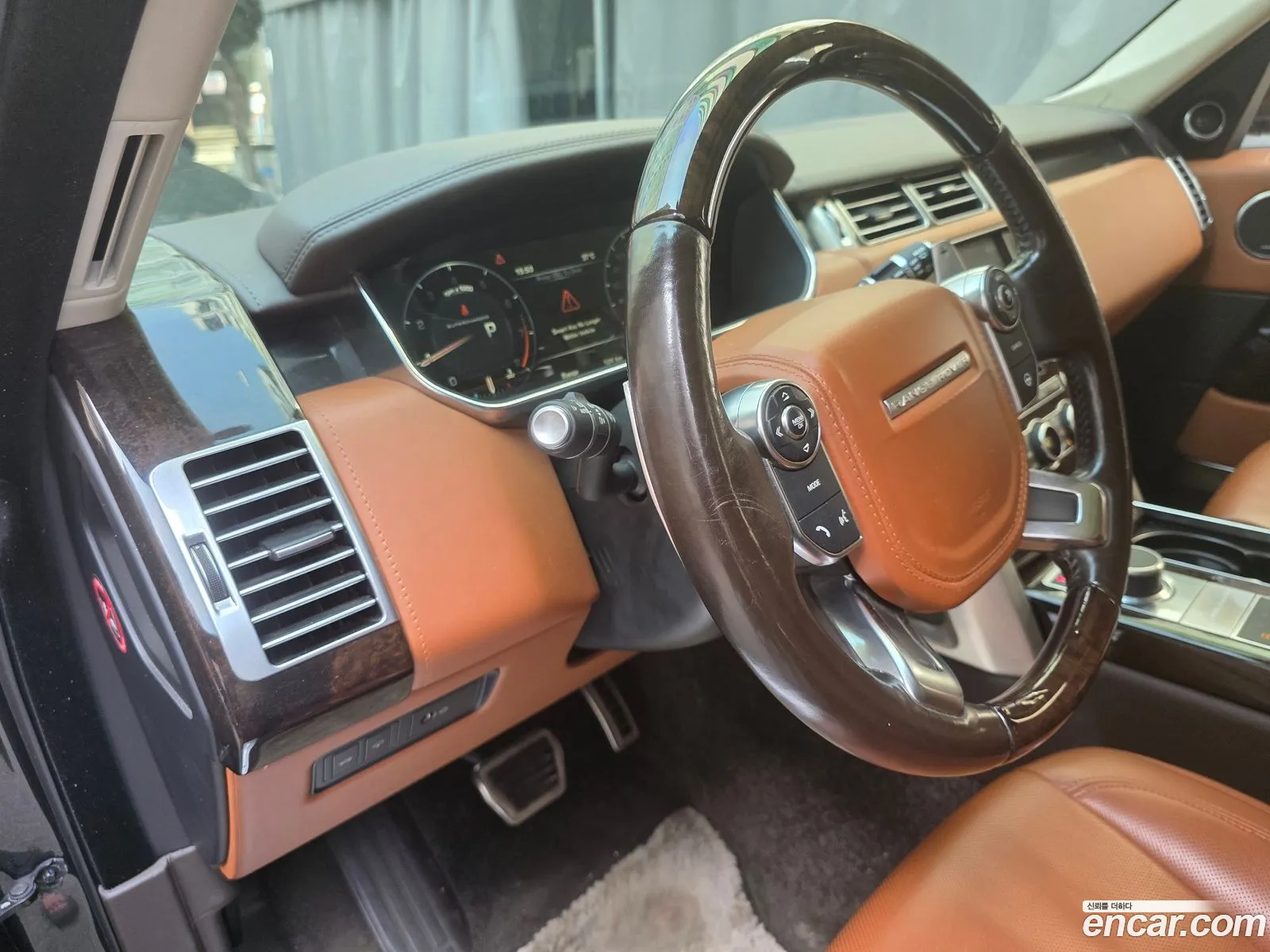 Land Rover Range Rover 2016 — 11