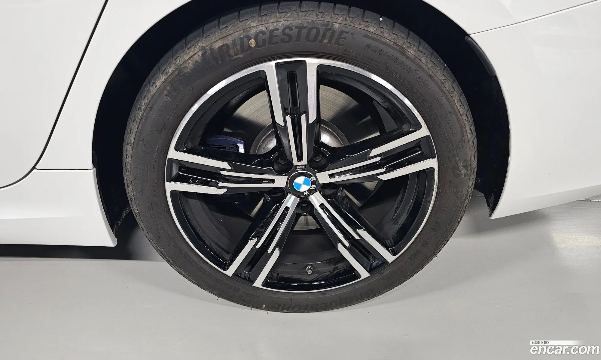 BMW 3 Series 2025 — 6