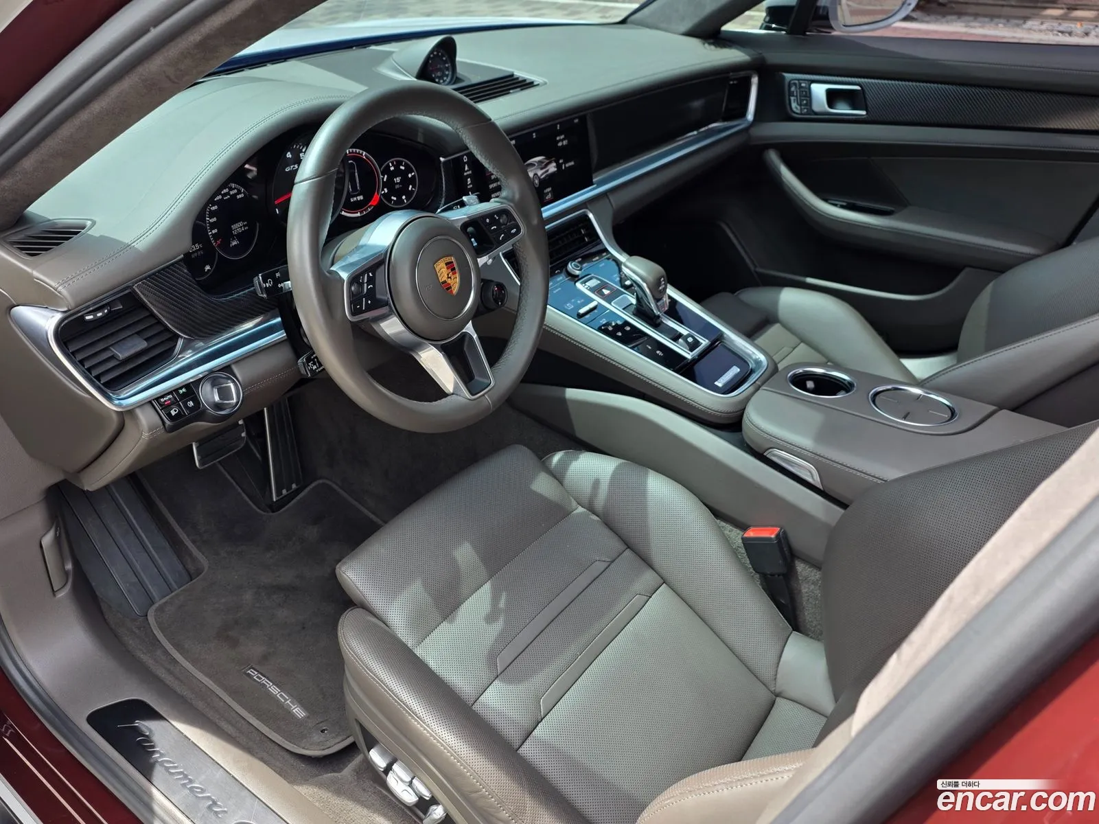 Porsche Panamera 2019 — 19