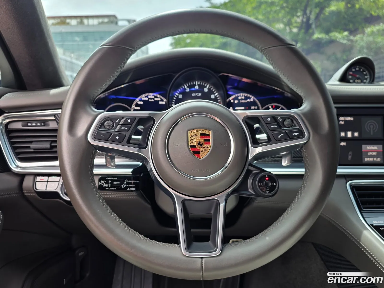 Porsche Panamera 2019 — 10