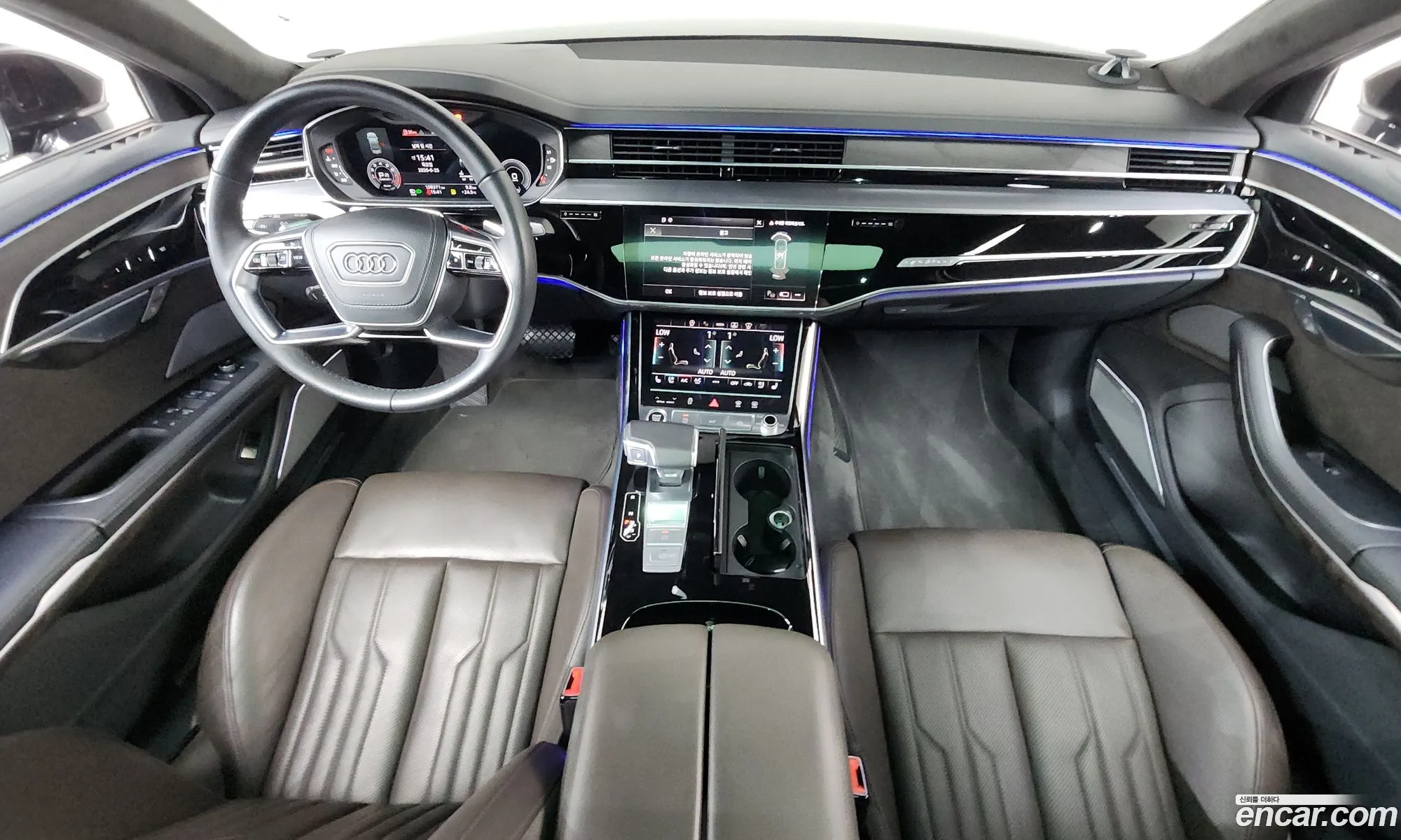 Audi A8 2021 WAUZZZF8111111111 — 15