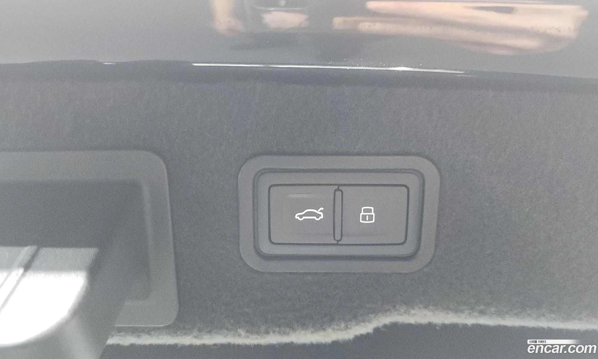 Audi A8 2021 WAUZZZF8111111111 — 23