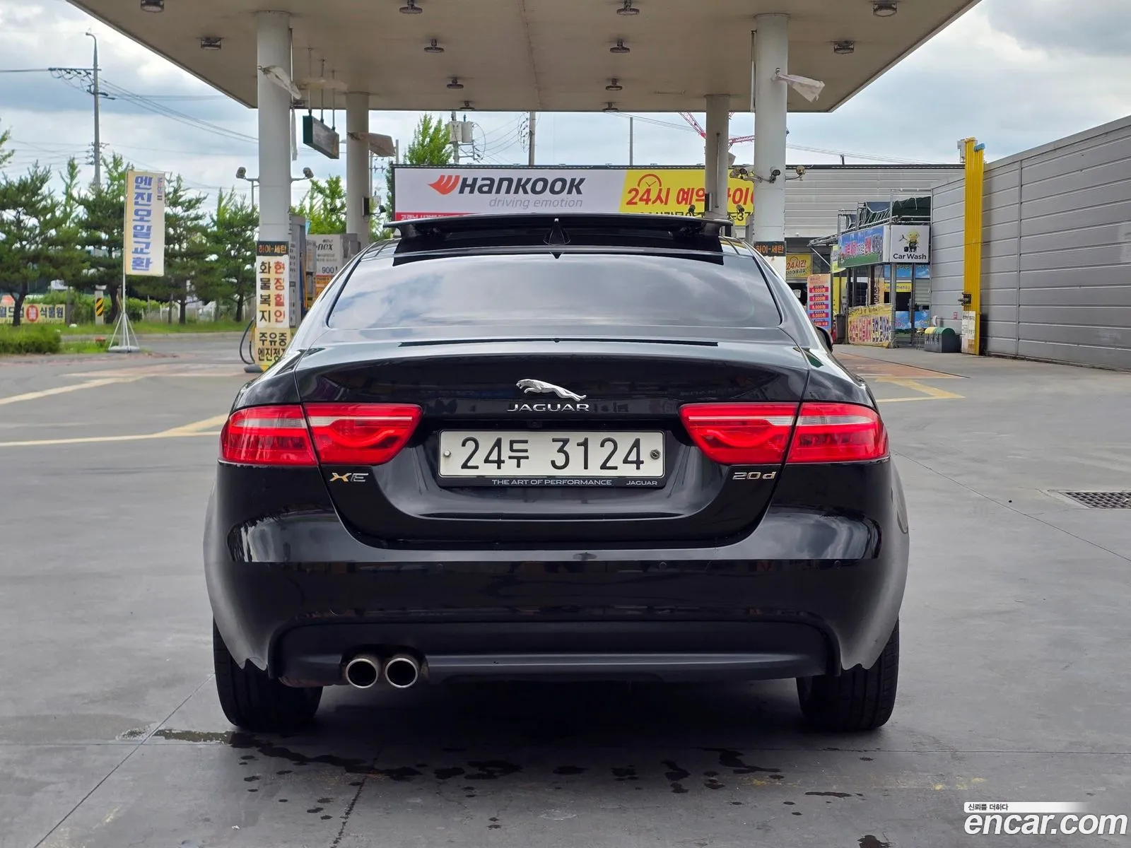 Jaguar XE 2017 — 17