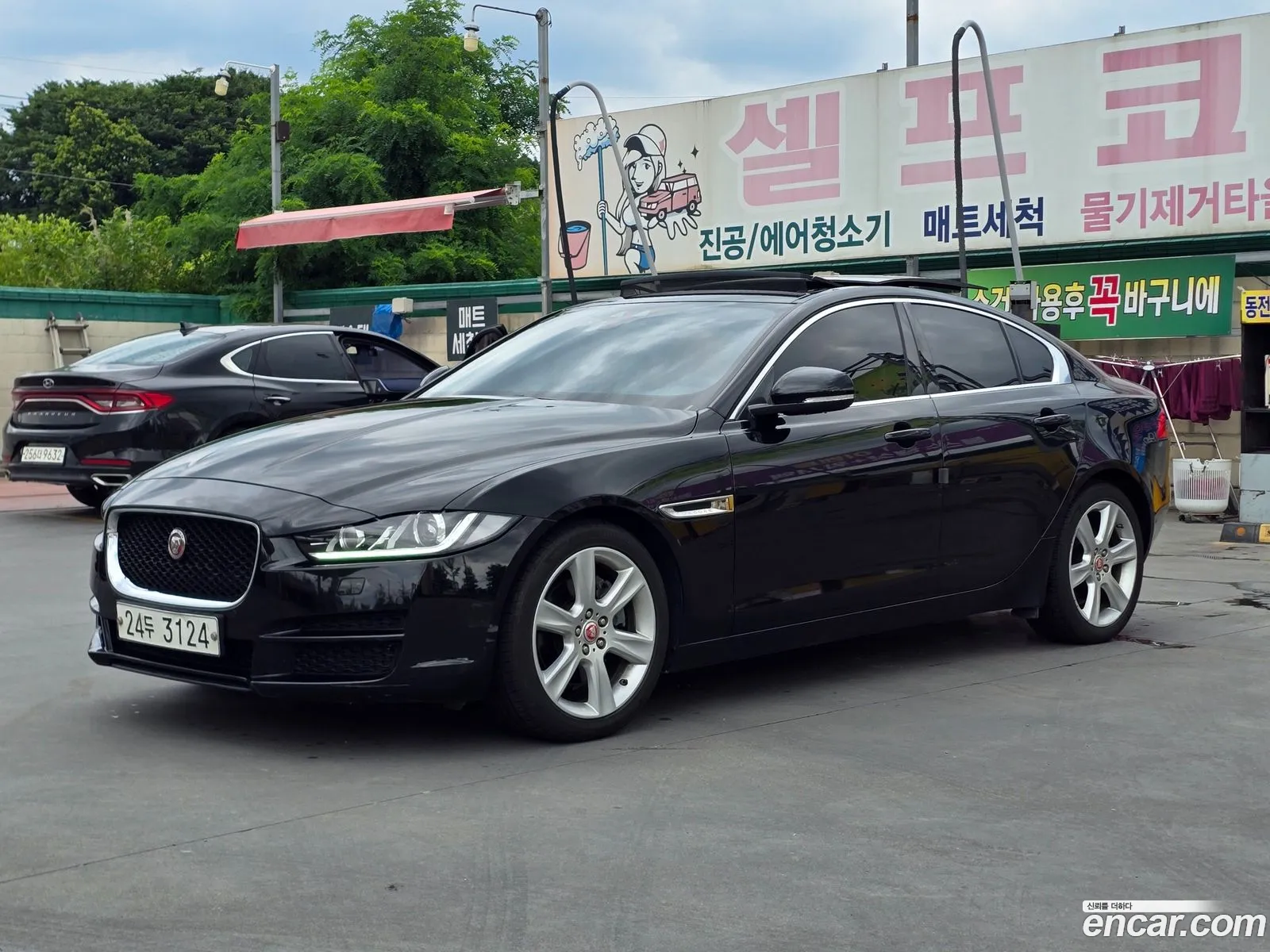 Jaguar XE 2017 — 19