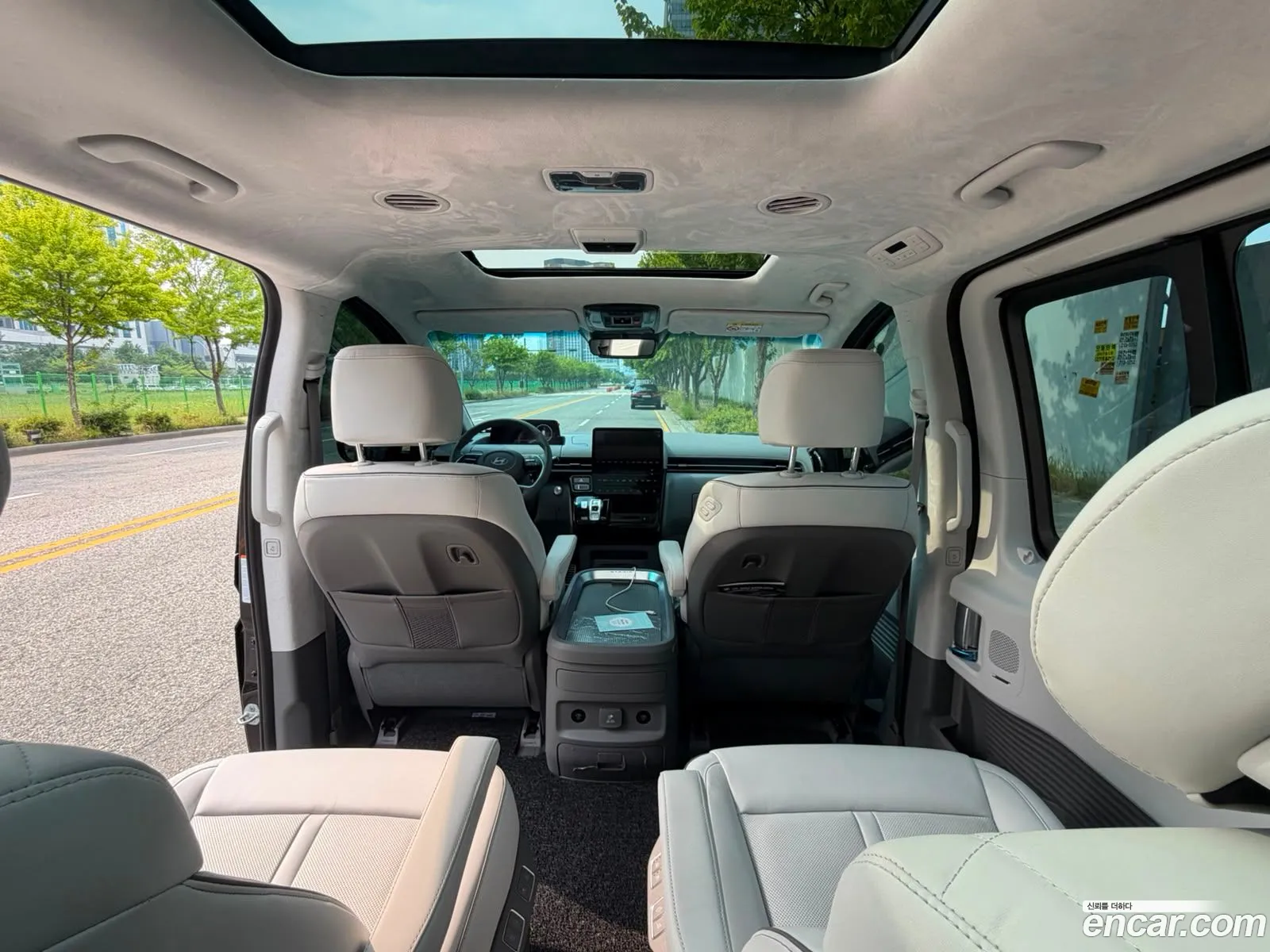 Hyundai Staria 2025 — 4