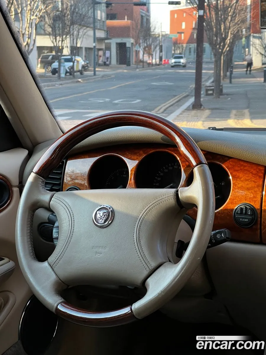 Jaguar XJ8 1998 — 8