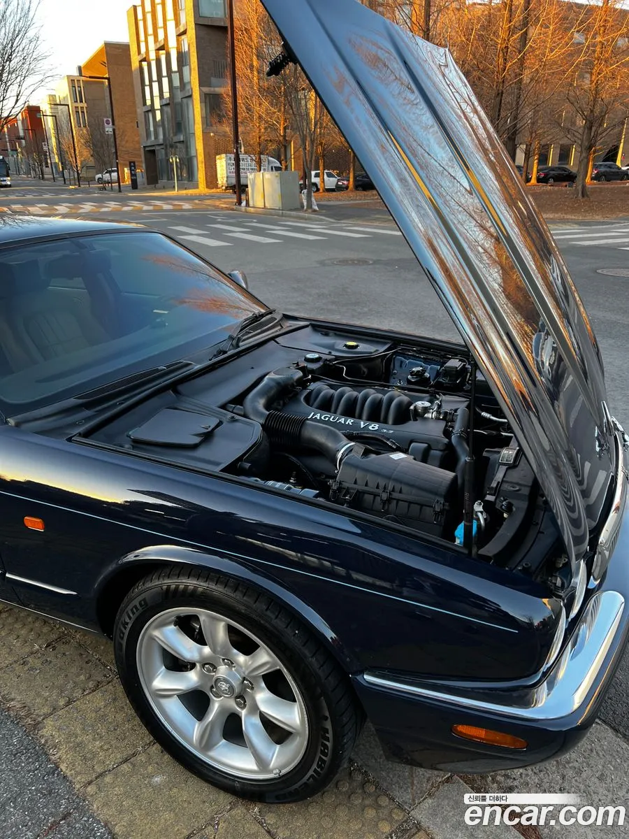 Jaguar XJ8 1998 — 4