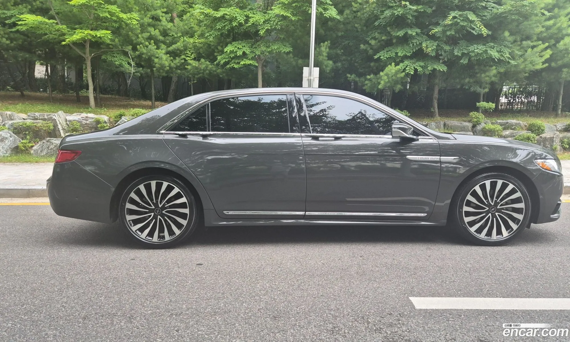 Lincoln Continental 10th Gen