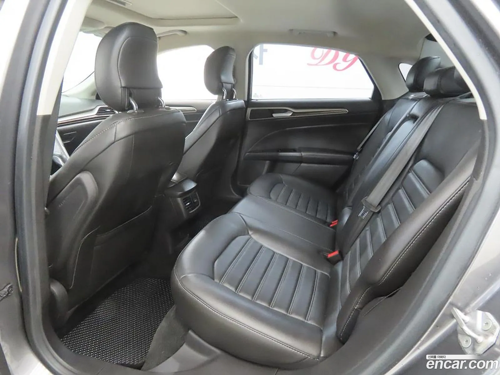 Ford Fusion 2014 — 3