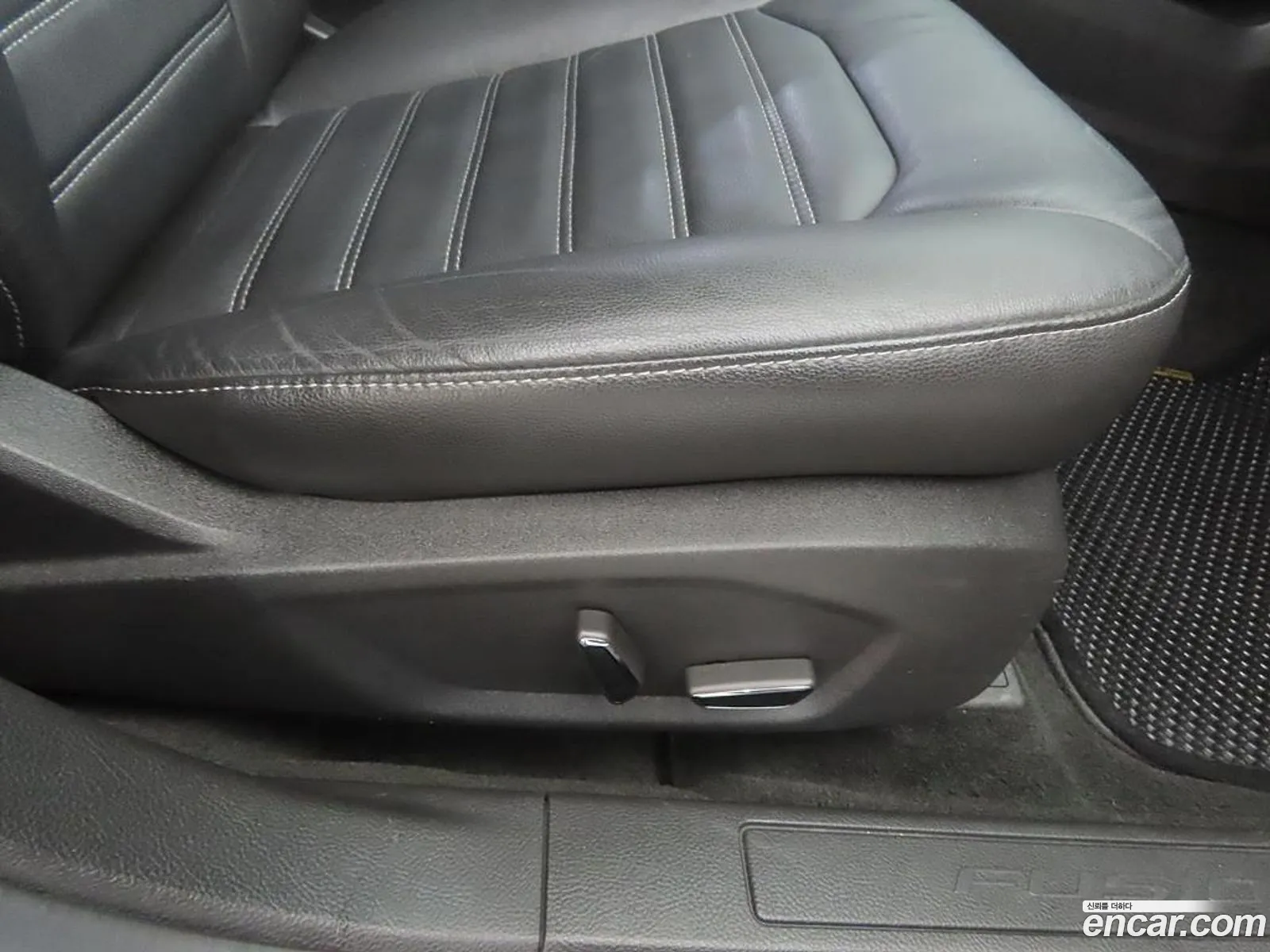 Ford Fusion 2014 — 17