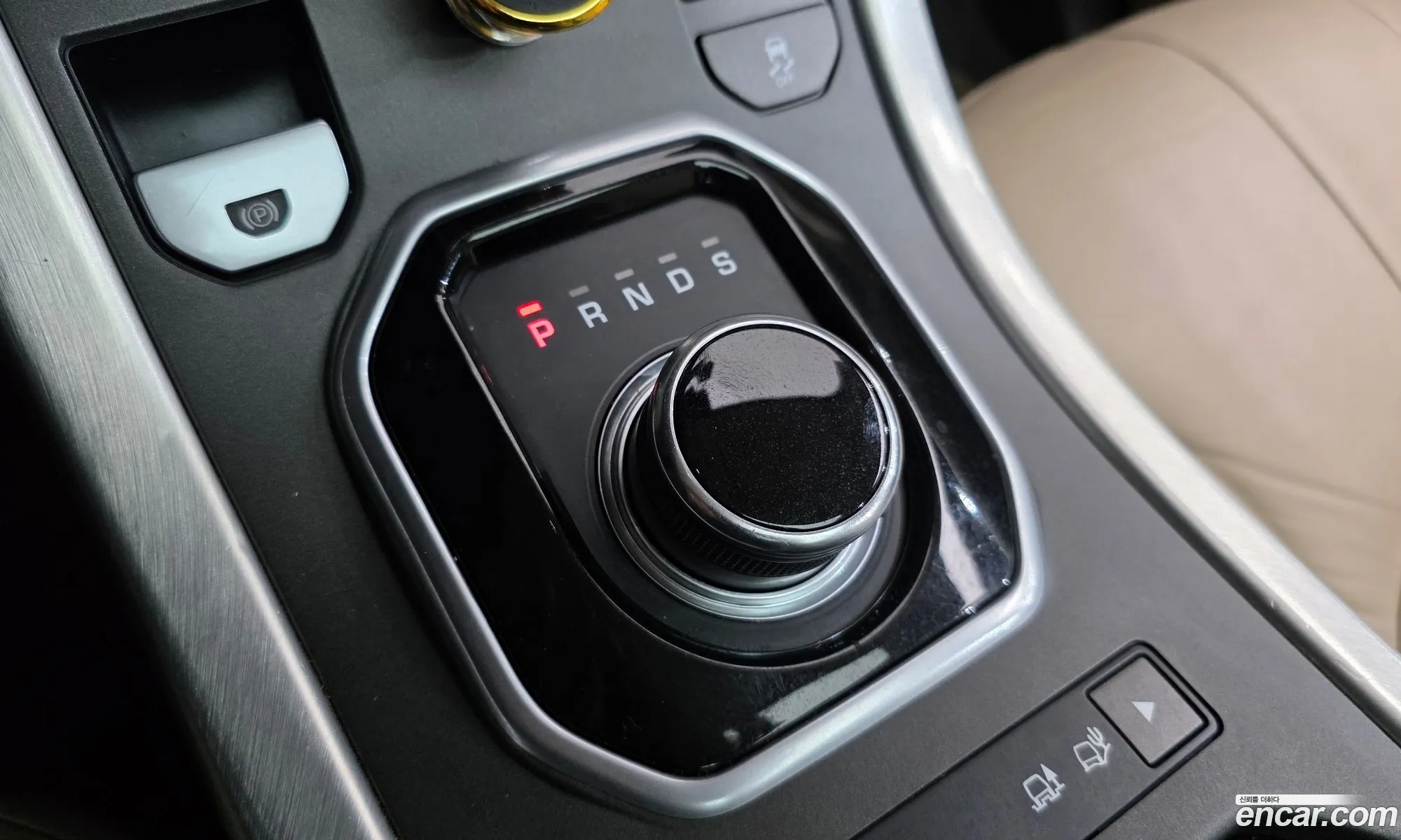 Land Rover Range Rover Evoque 2018 SALVA2BN0JH305632 — 16