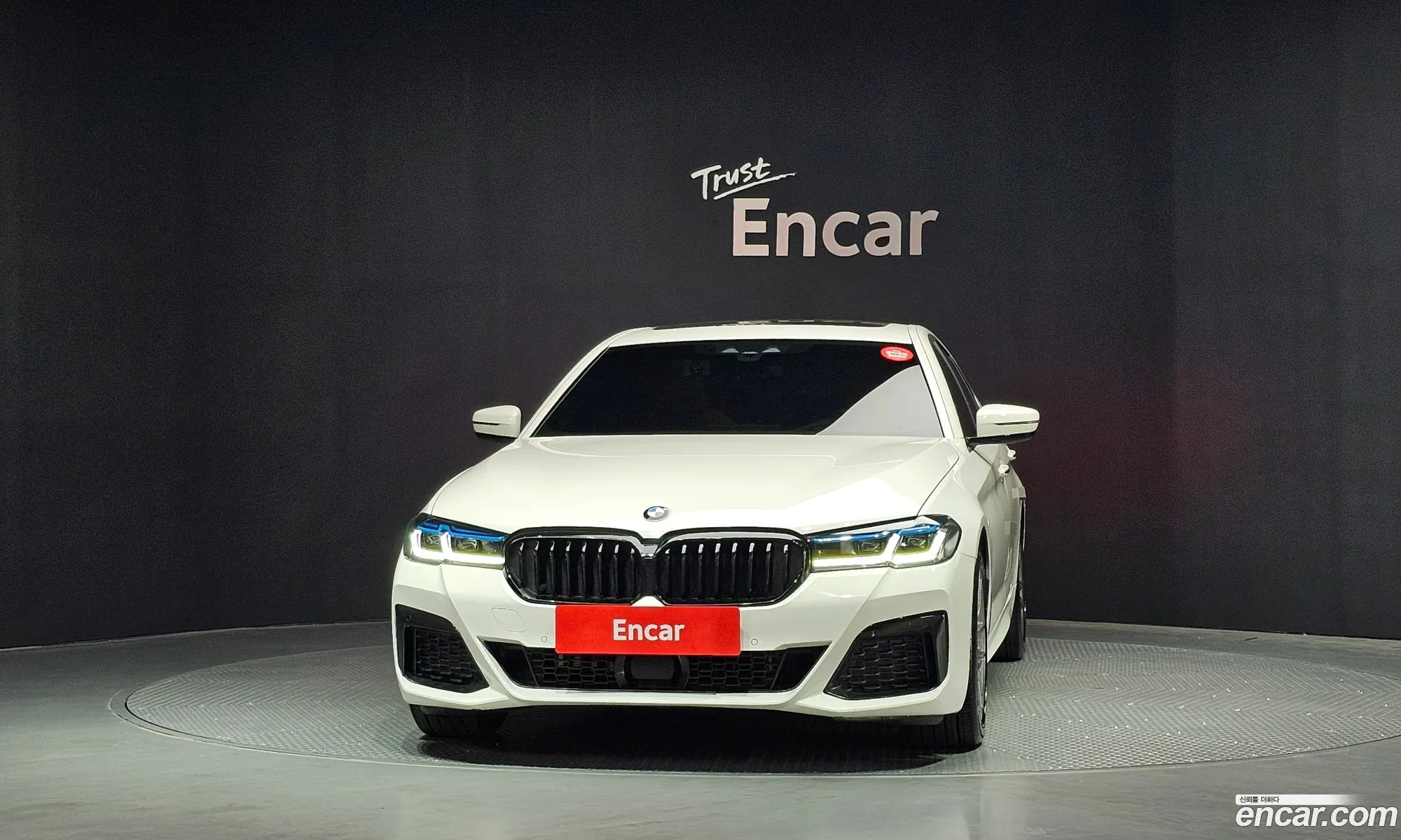 BMW 5 Series 2018 WBAJD3105JWC13114 — 27