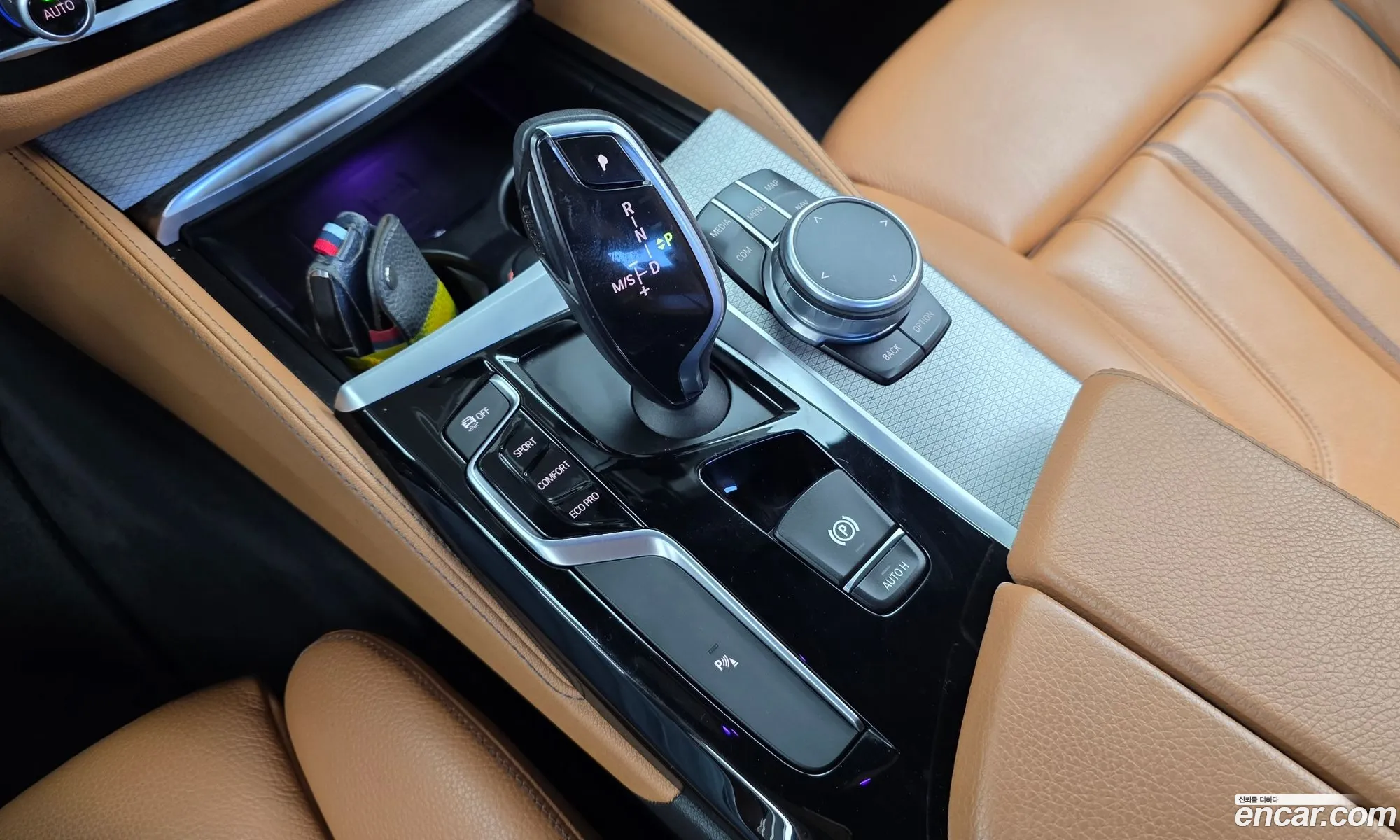 BMW 5 Series 2018 WBAJD3105JWC13114 — 16