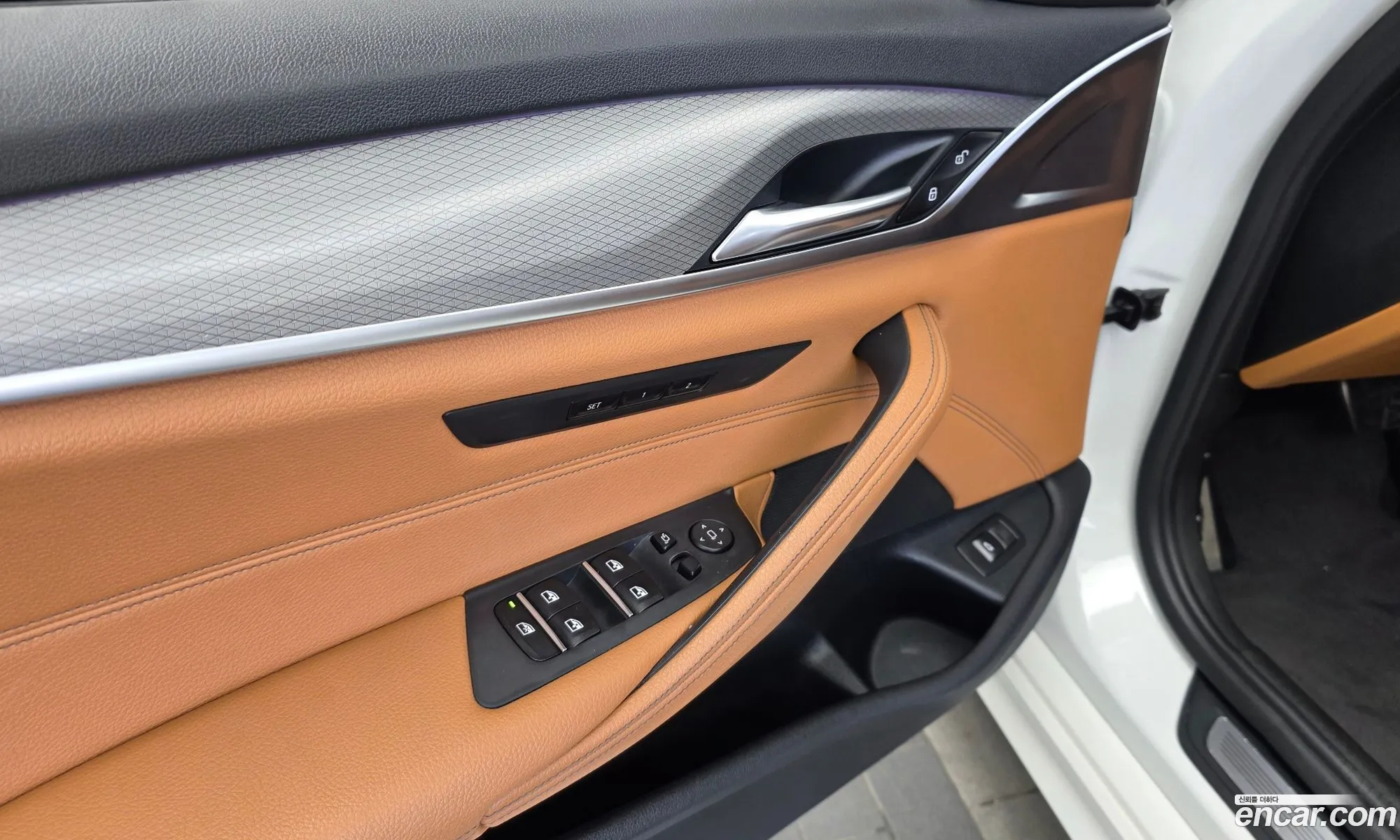 BMW 5 Series 2018 WBAJD3105JWC13114 — 11