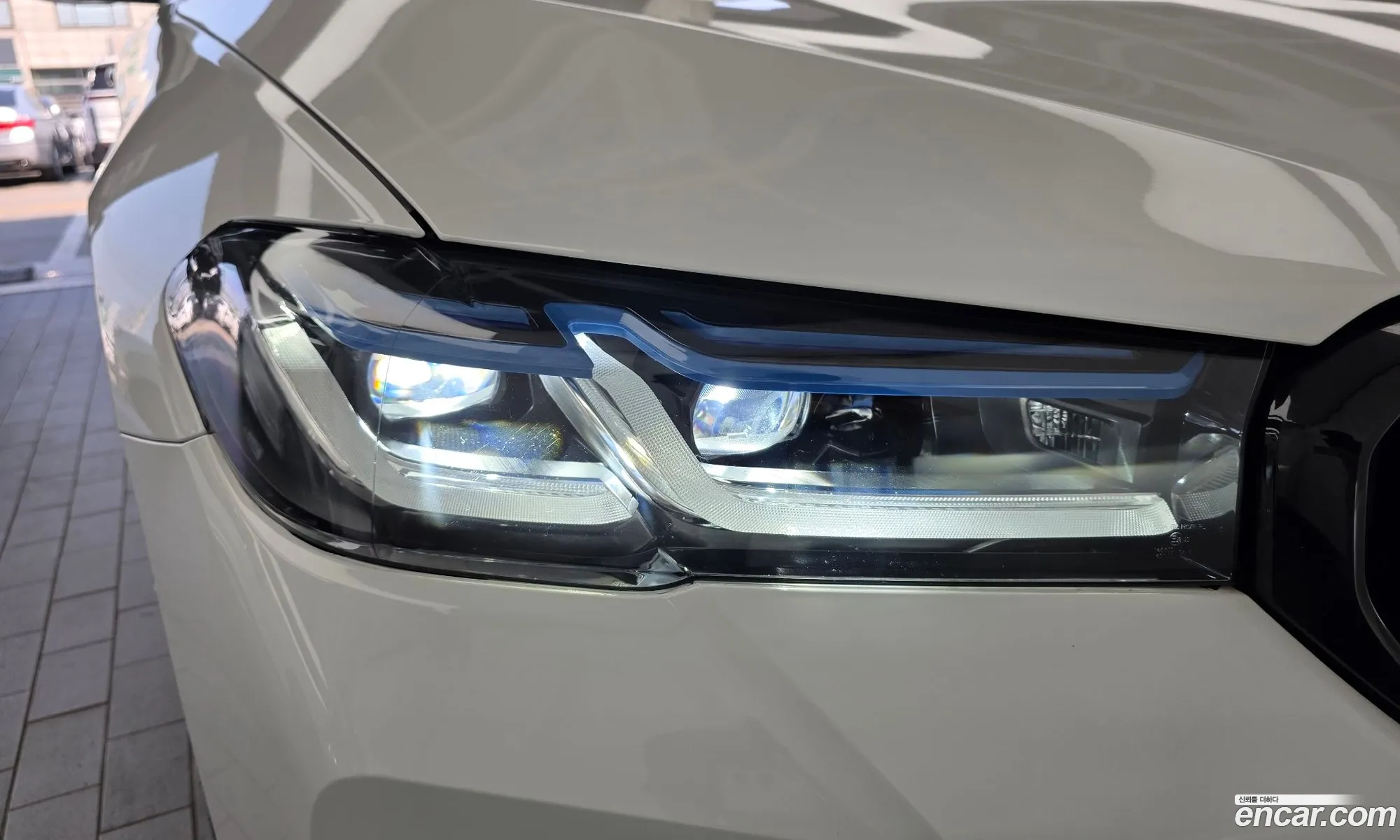 BMW 5 Series 2018 WBAJD3105JWC13114 — 17
