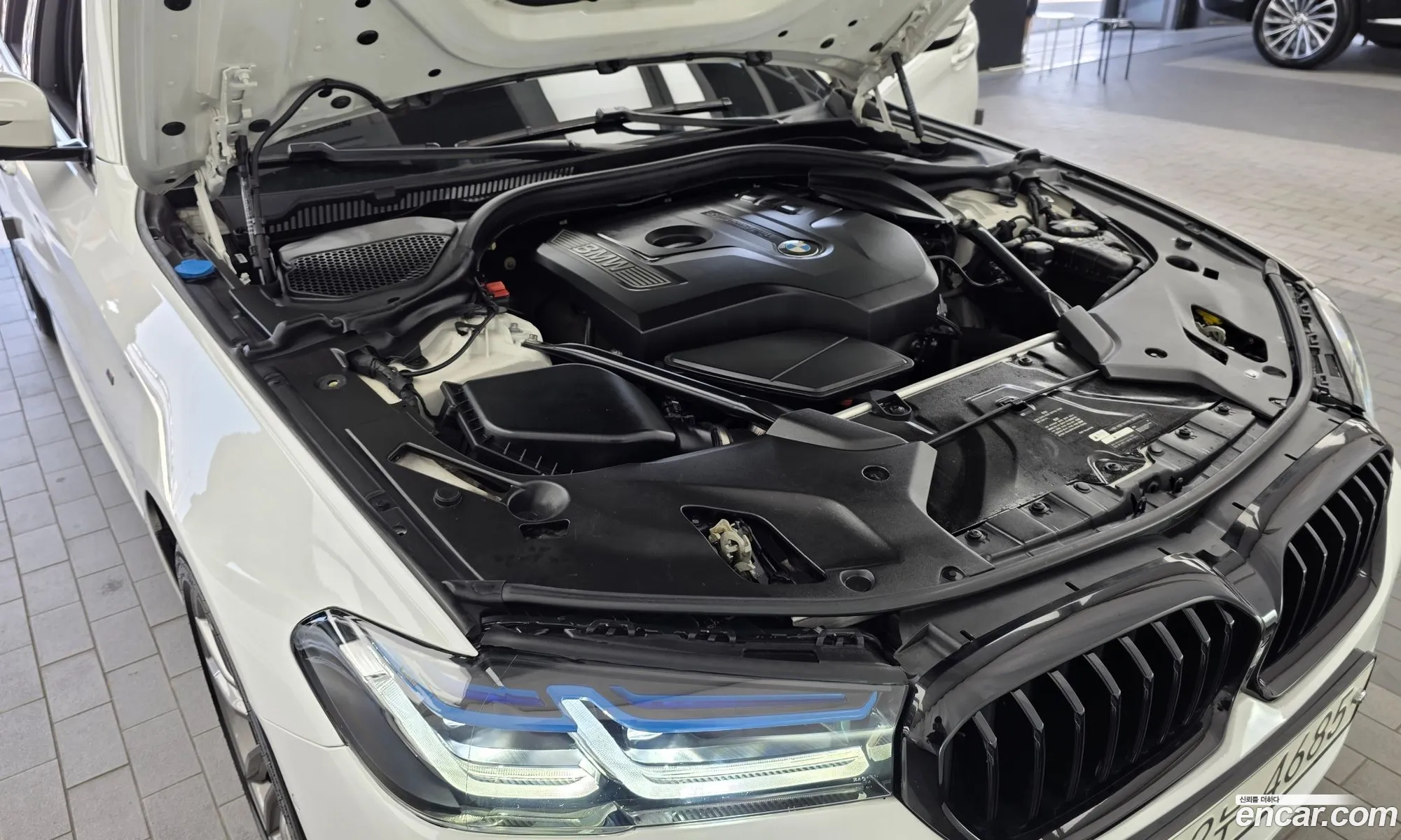 BMW 5 Series 2018 WBAJD3105JWC13114 — 9