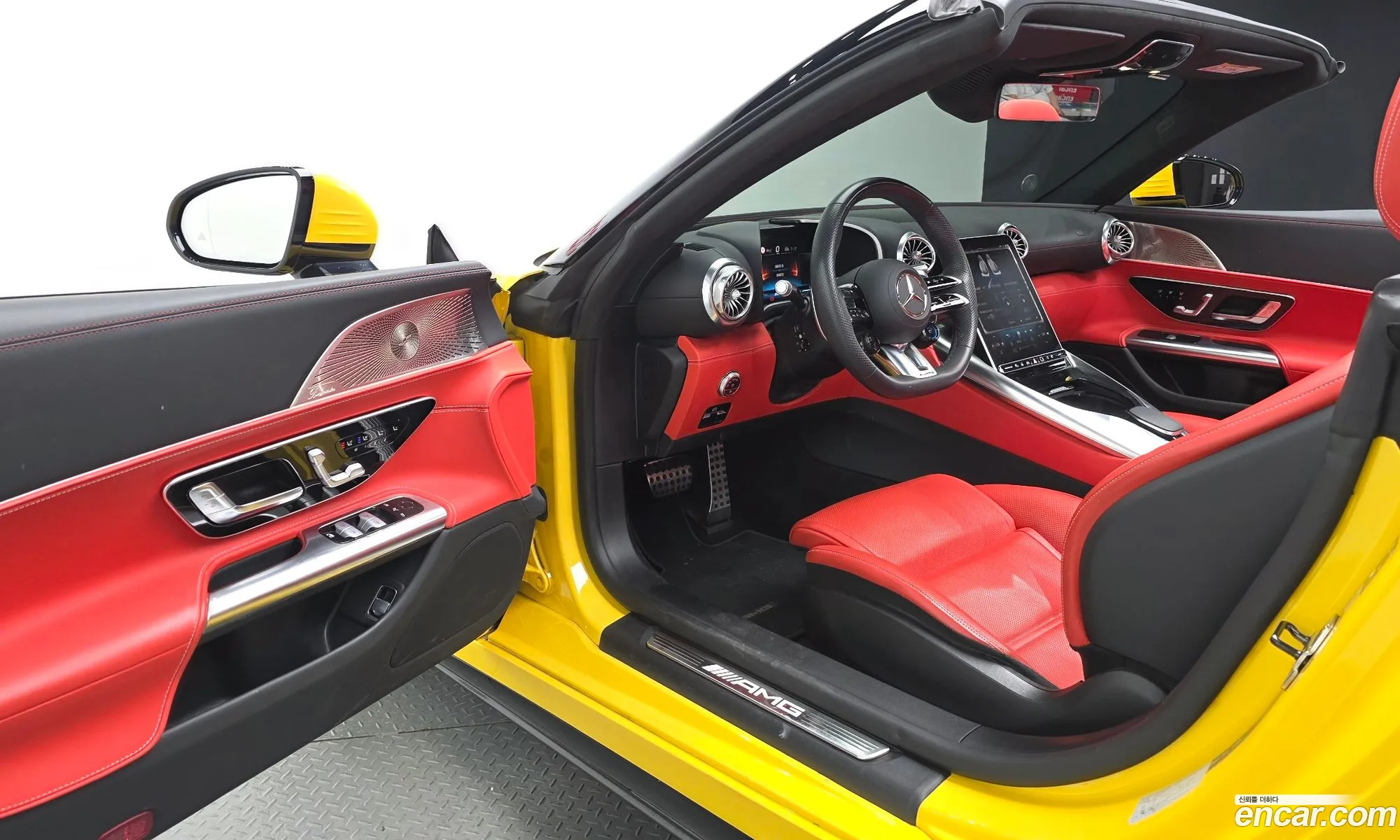 Mercedes-Benz SL-Class R232 2023 — 32