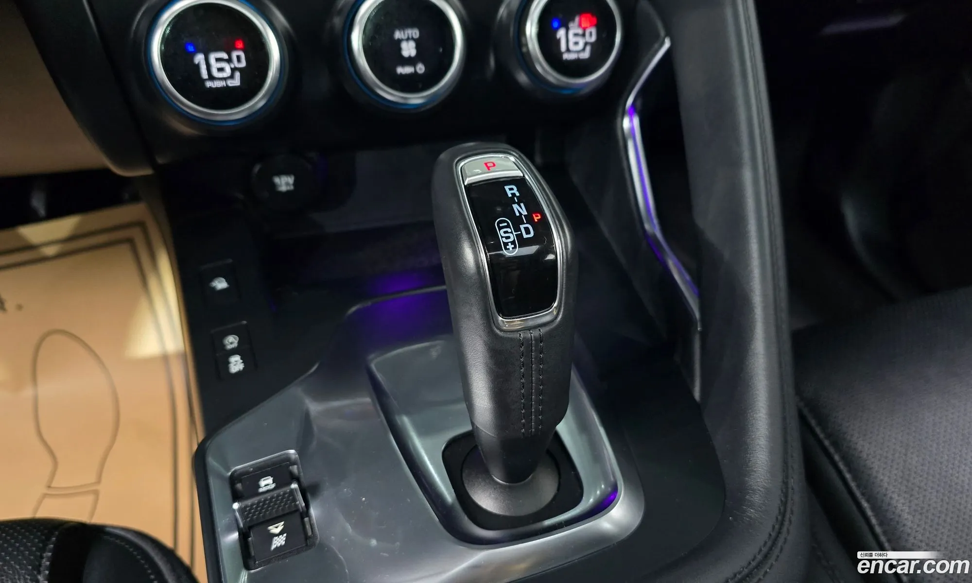 Jaguar E-Pace 2019 SADFA2BN8K1Z45193 — 28