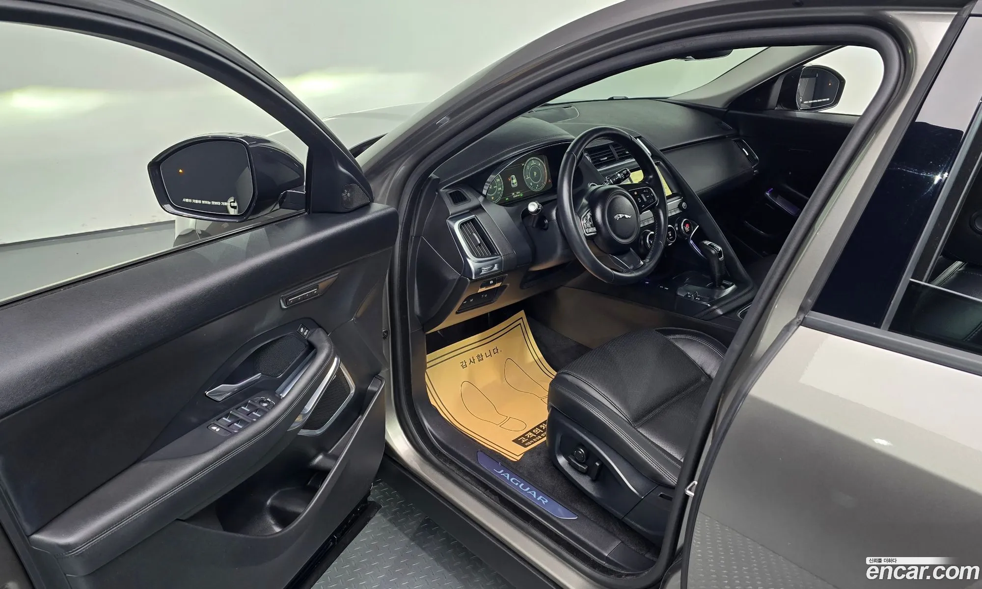 Jaguar E-Pace 2019 SADFA2BN8K1Z45193 — 6