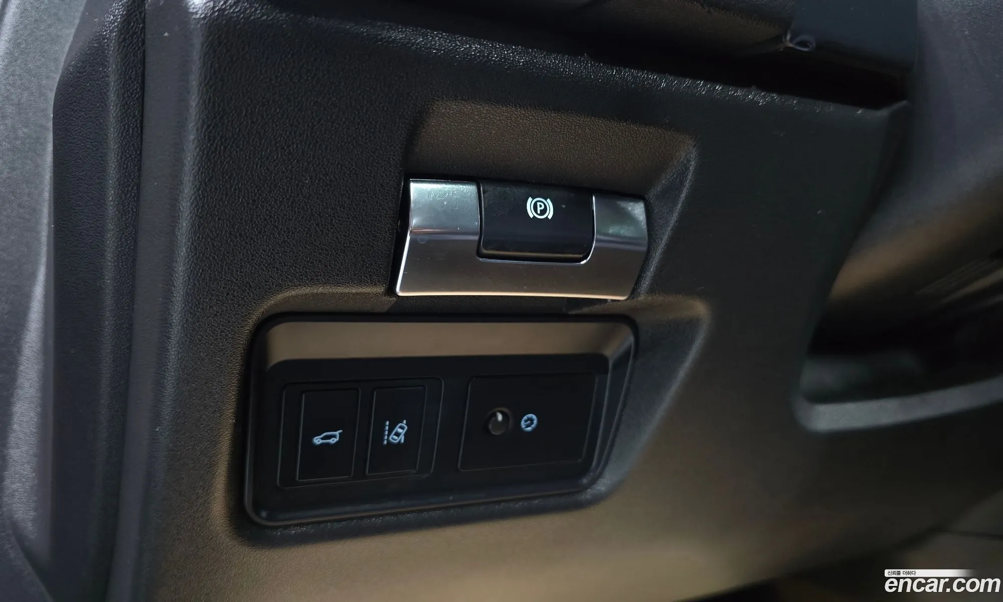 Jaguar E-Pace 2019 SADFA2BN8K1Z45193 — 30