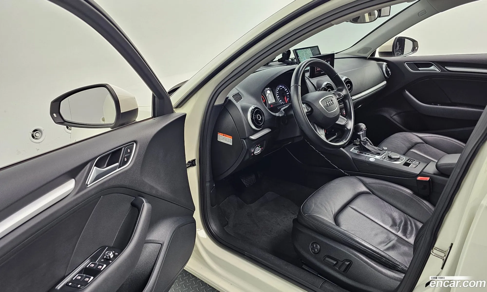 Audi A3 2015 WAUZZZ8V2FA129682 — 18