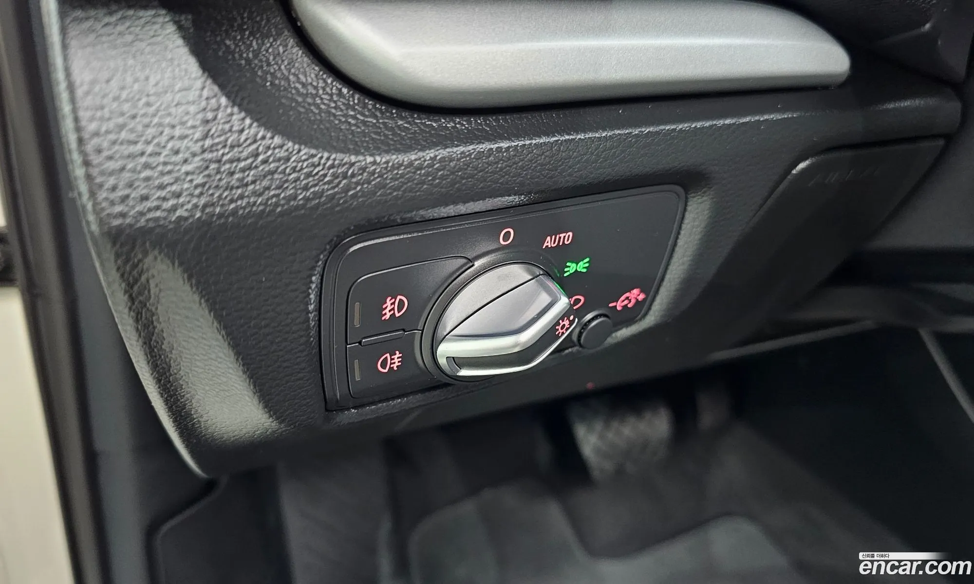 Audi A3 2015 WAUZZZ8V2FA129682 — 2