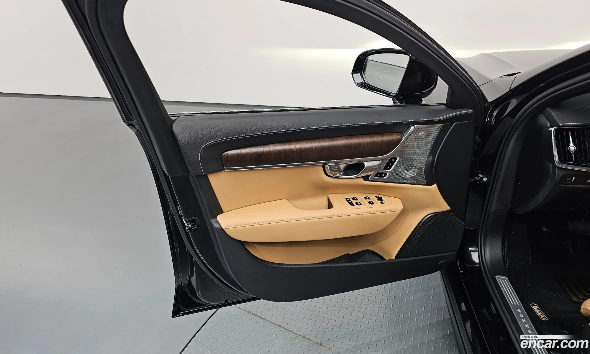 Volvo S90 2022 LVYPT062CNP270394 — 35