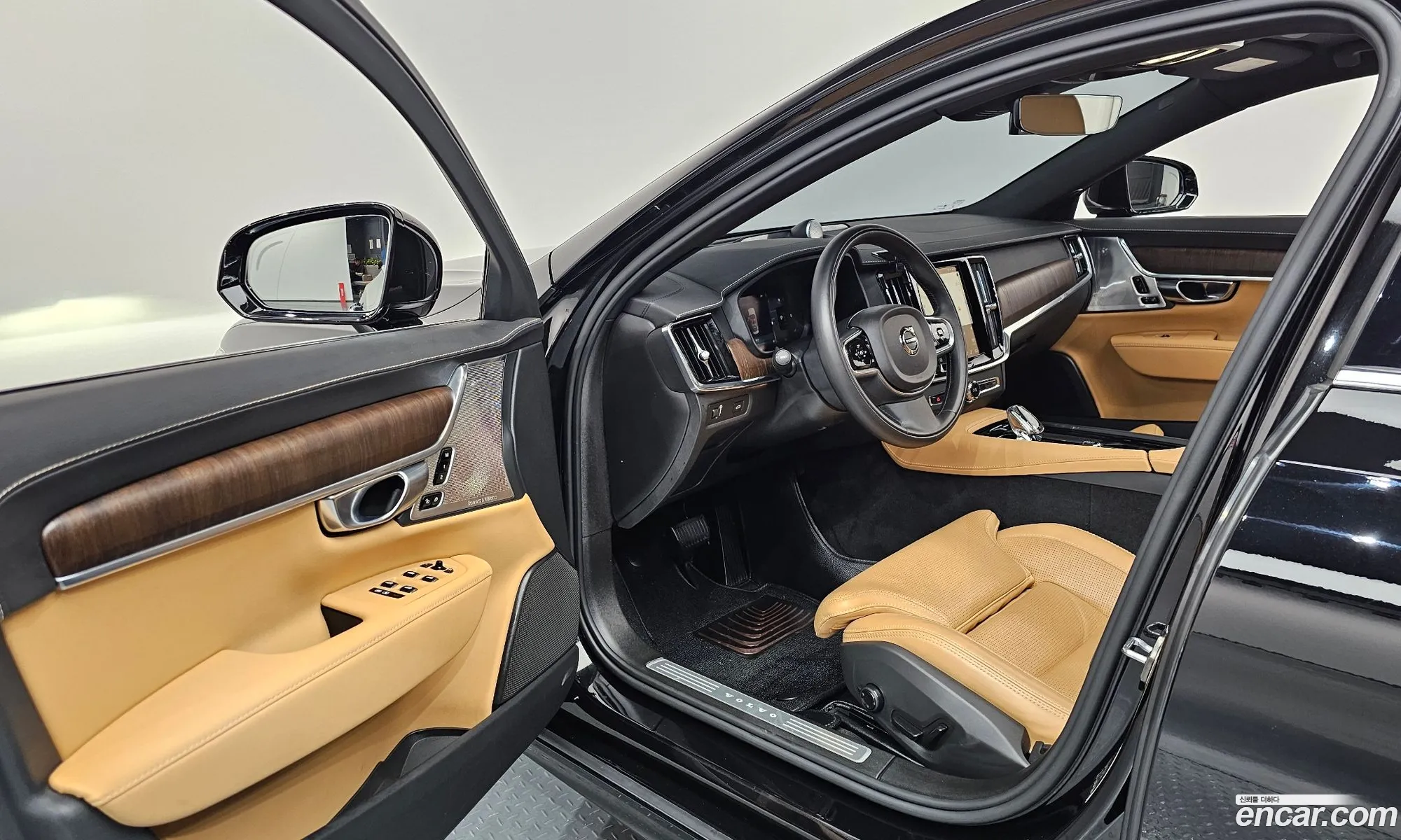 Volvo S90 2022 LVYPT062CNP270394 — 18